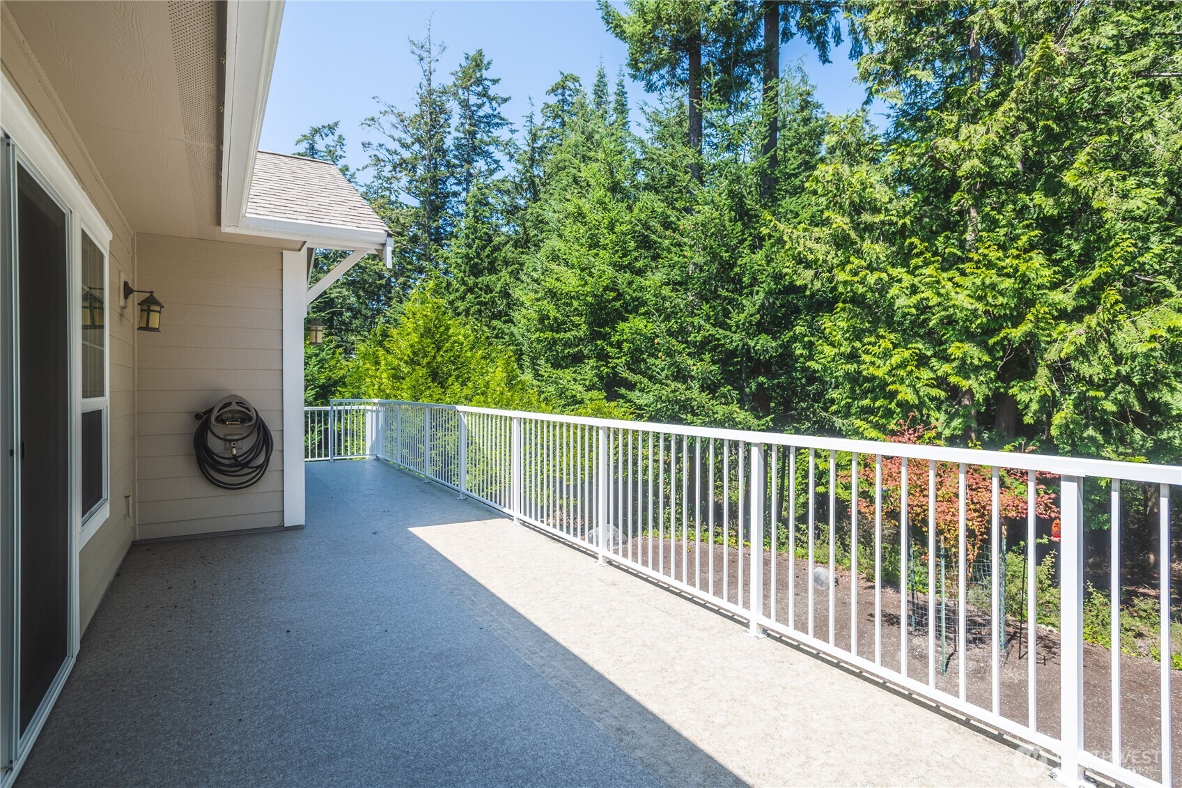 2303 Sundown Court Property Photo 14