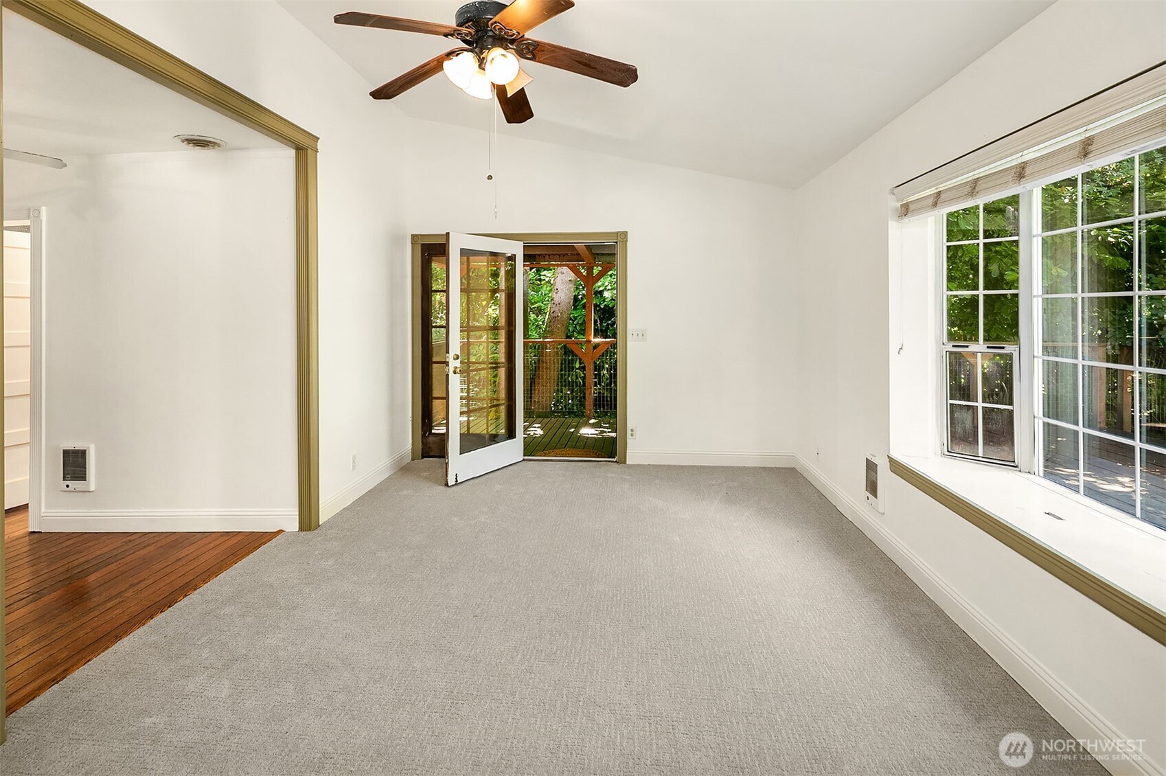 43119 Se North Bend Way Property Photo 9