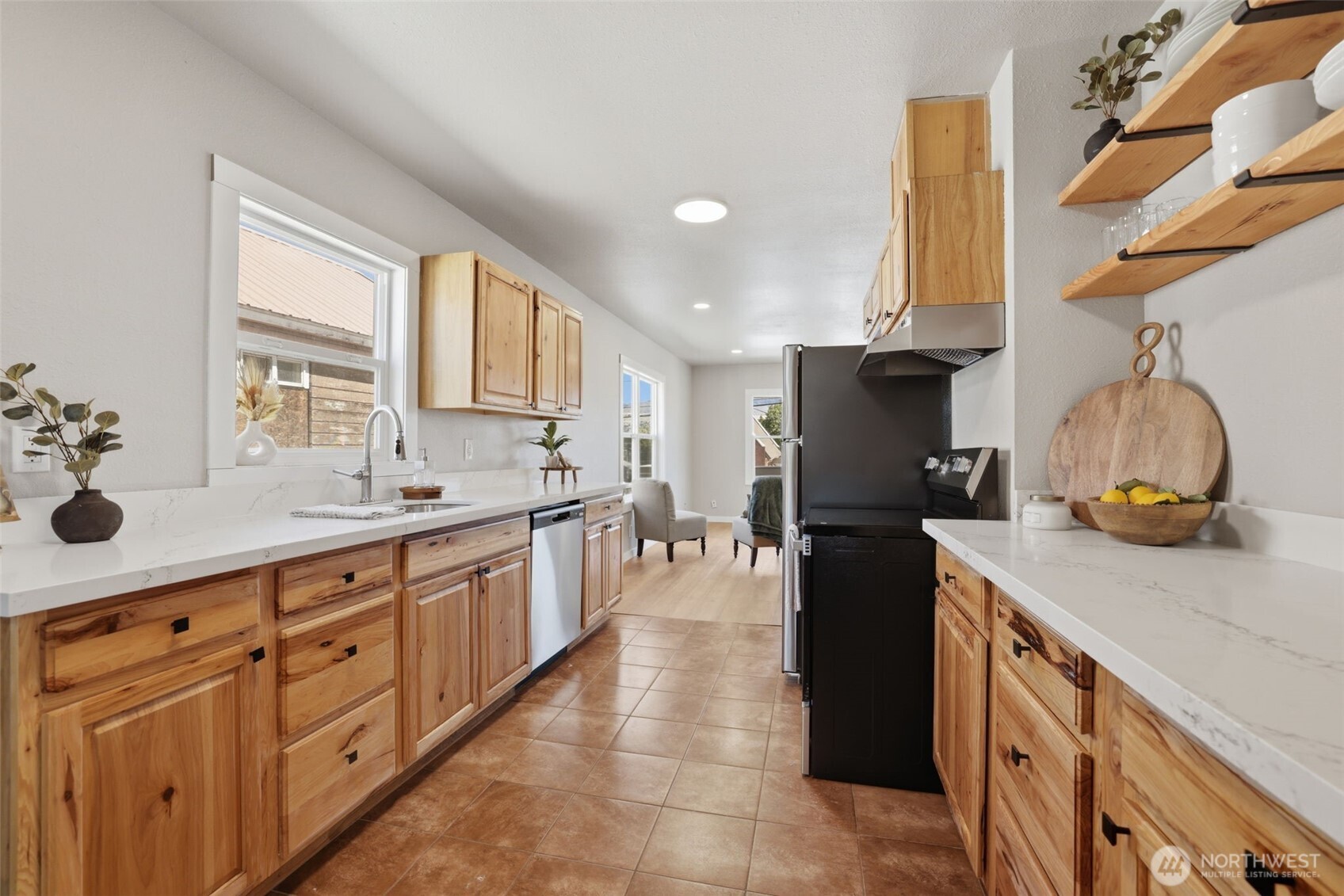 504 Methow Street Property Photo 3