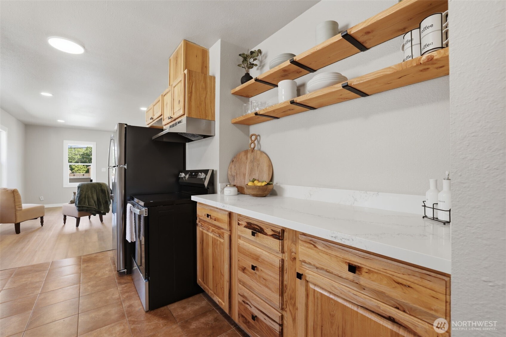 504 Methow Street Property Photo 4