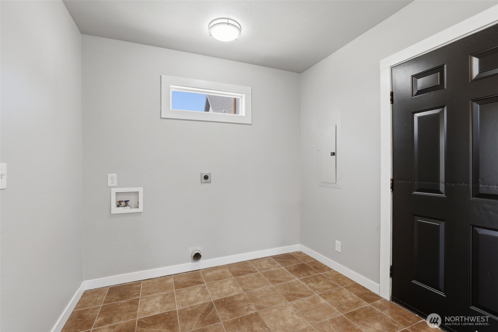 504 Methow Street Property Photo 8