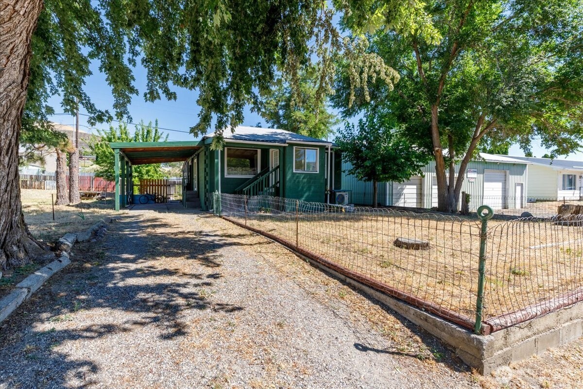 214 A Street Property Photo 2