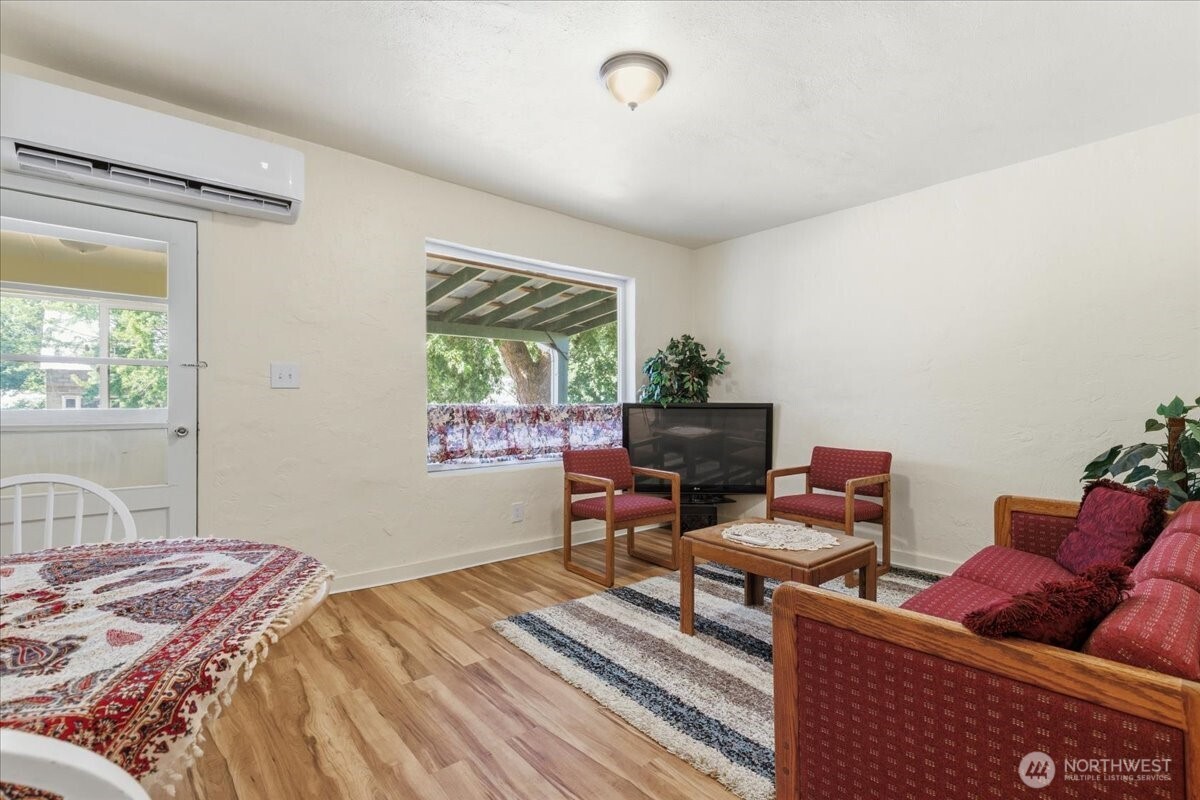 214 A Street Property Photo 5