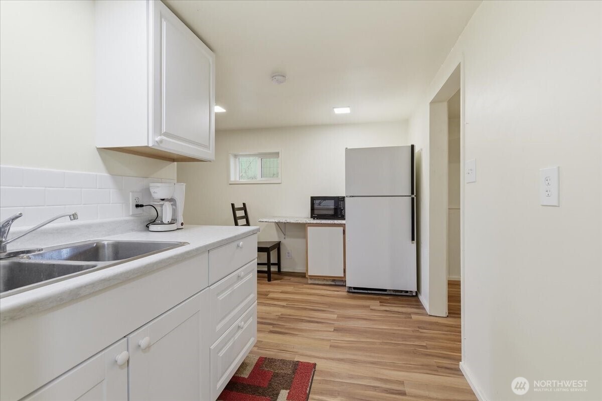 214 A Street Property Photo 16
