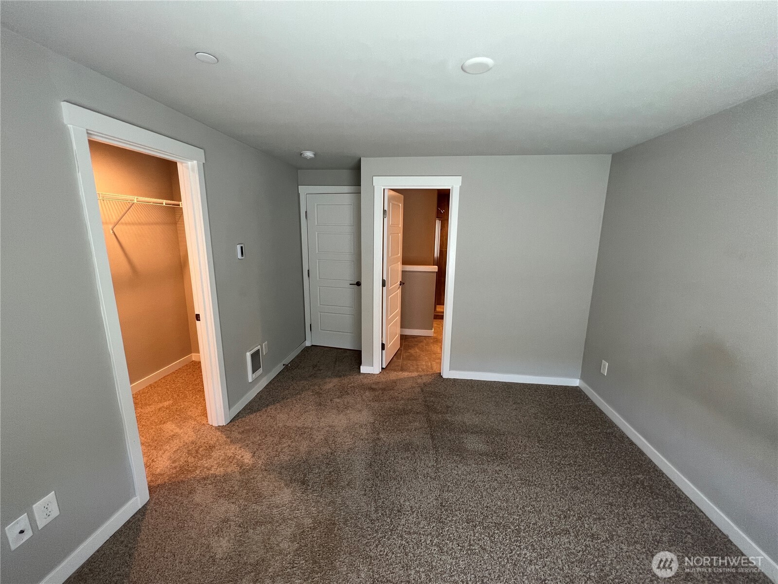 14913 48th Avenue C3 Property Photo 10