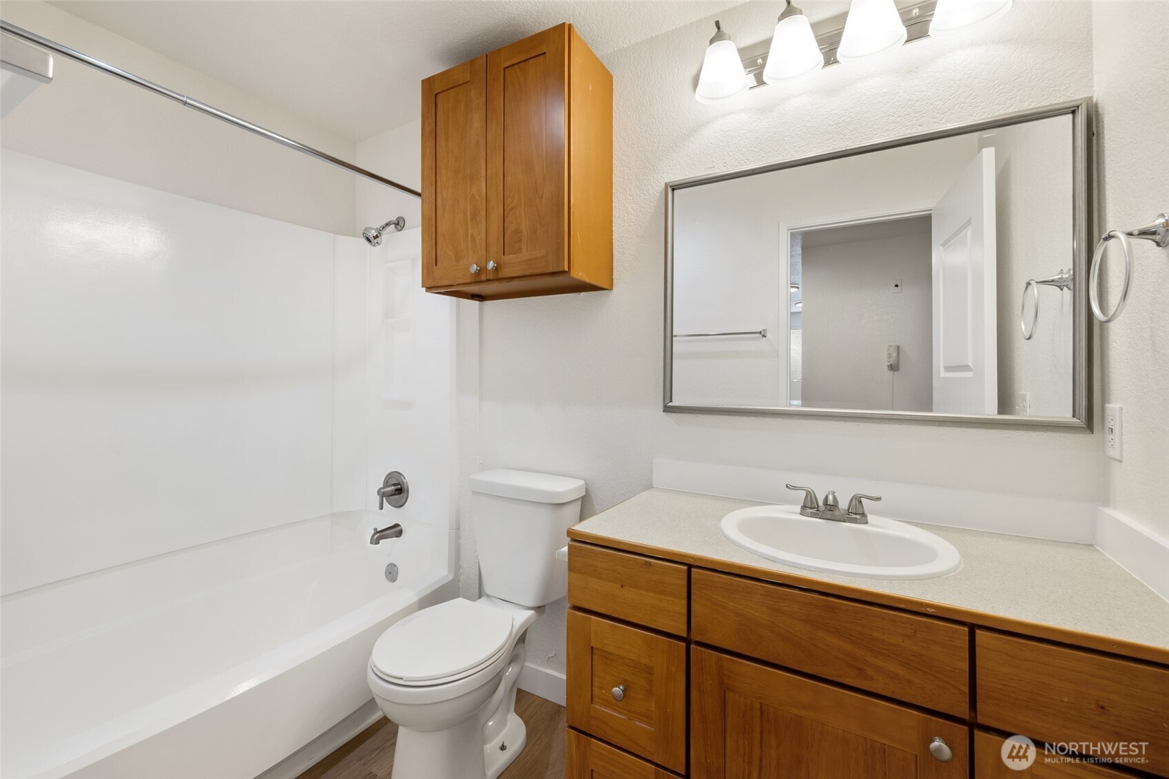 712 N 143rd Street Property Photo 18
