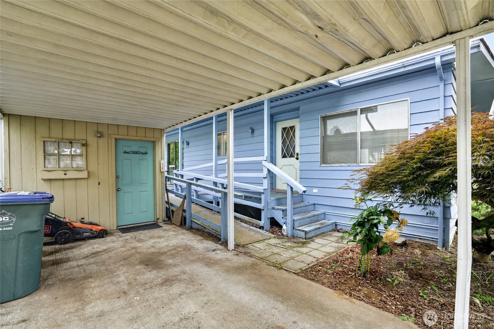380 E Pole Road 19 Property Photo 3