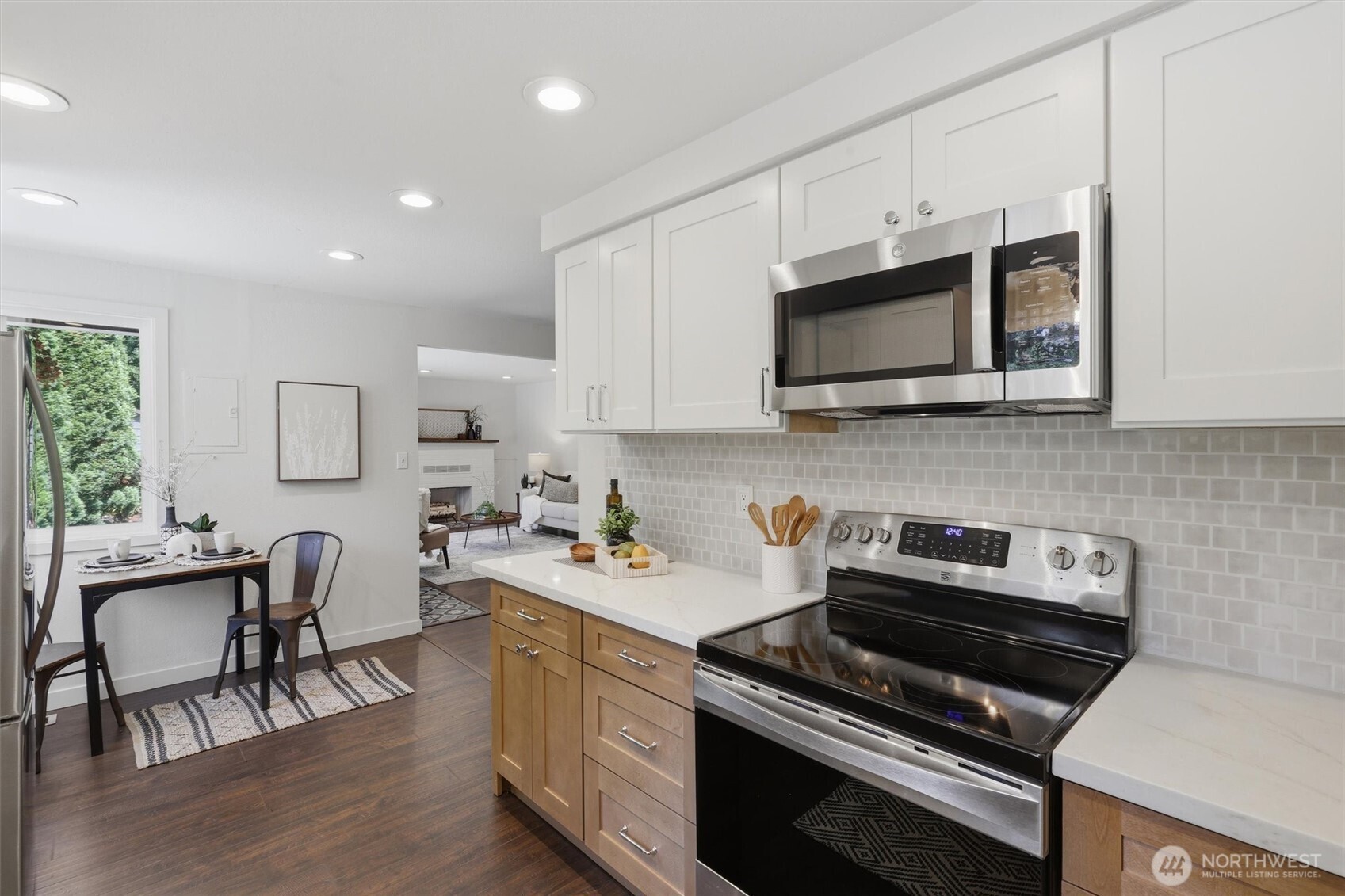 7524 Maltby Road Property Photo 11