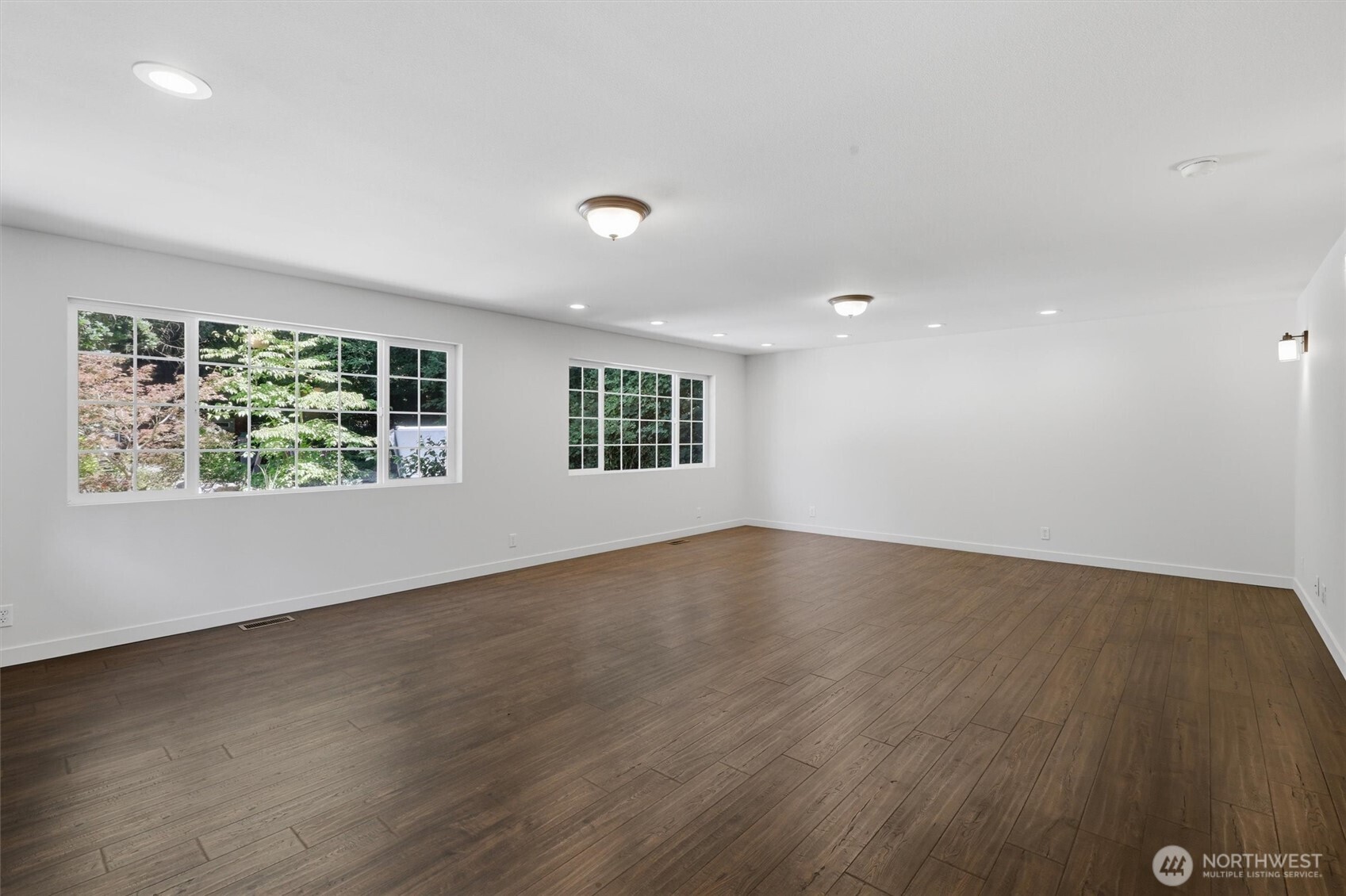 7524 Maltby Road Property Photo 18