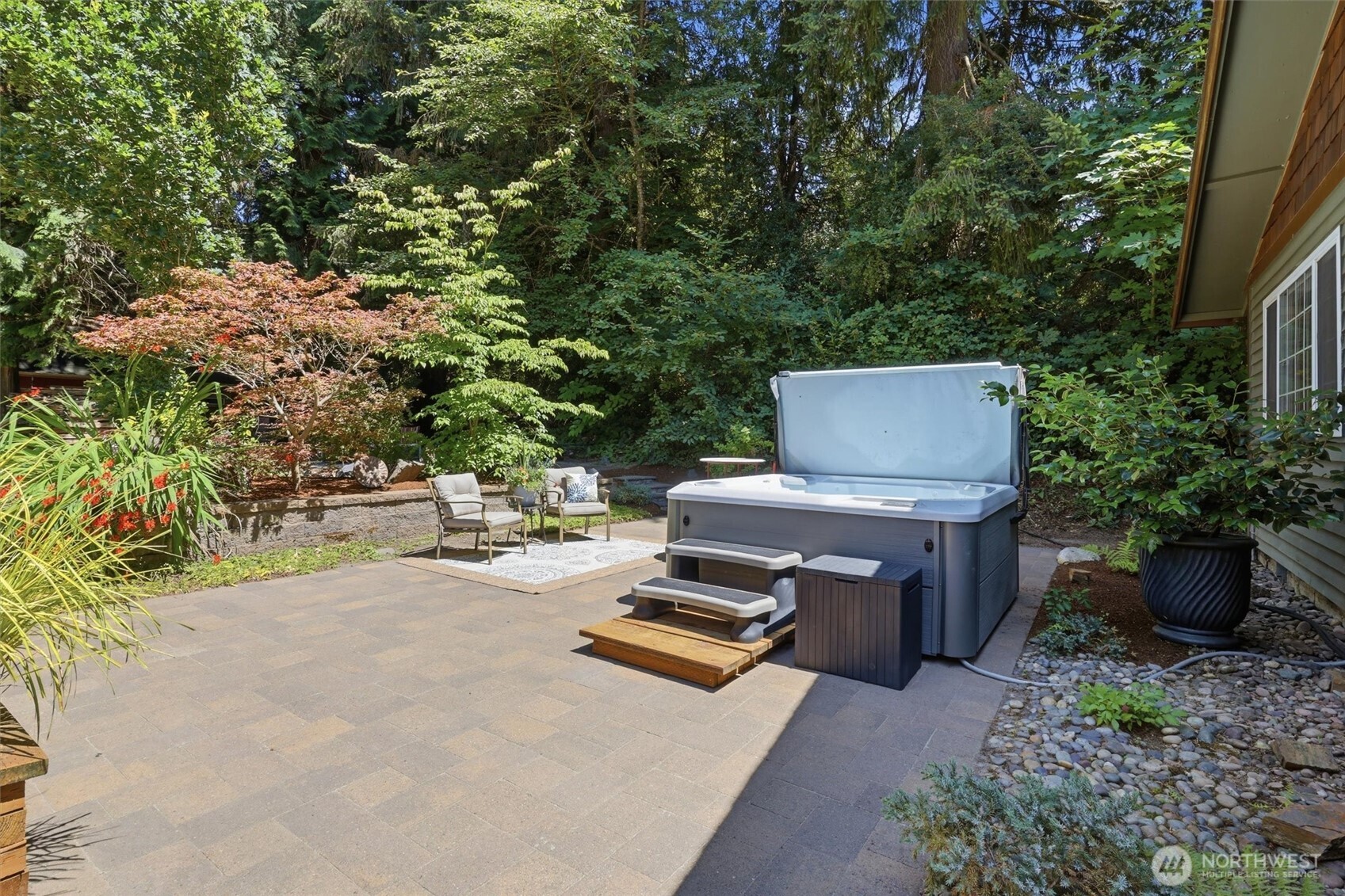 7524 Maltby Road Property Photo 23