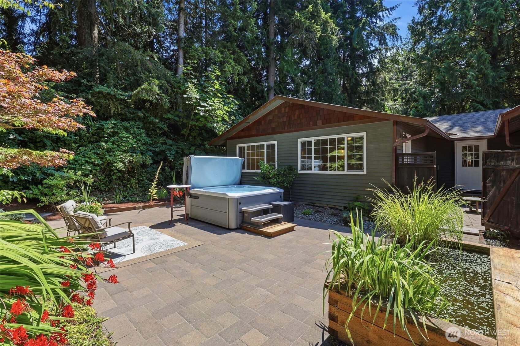 7524 Maltby Road Property Photo 24