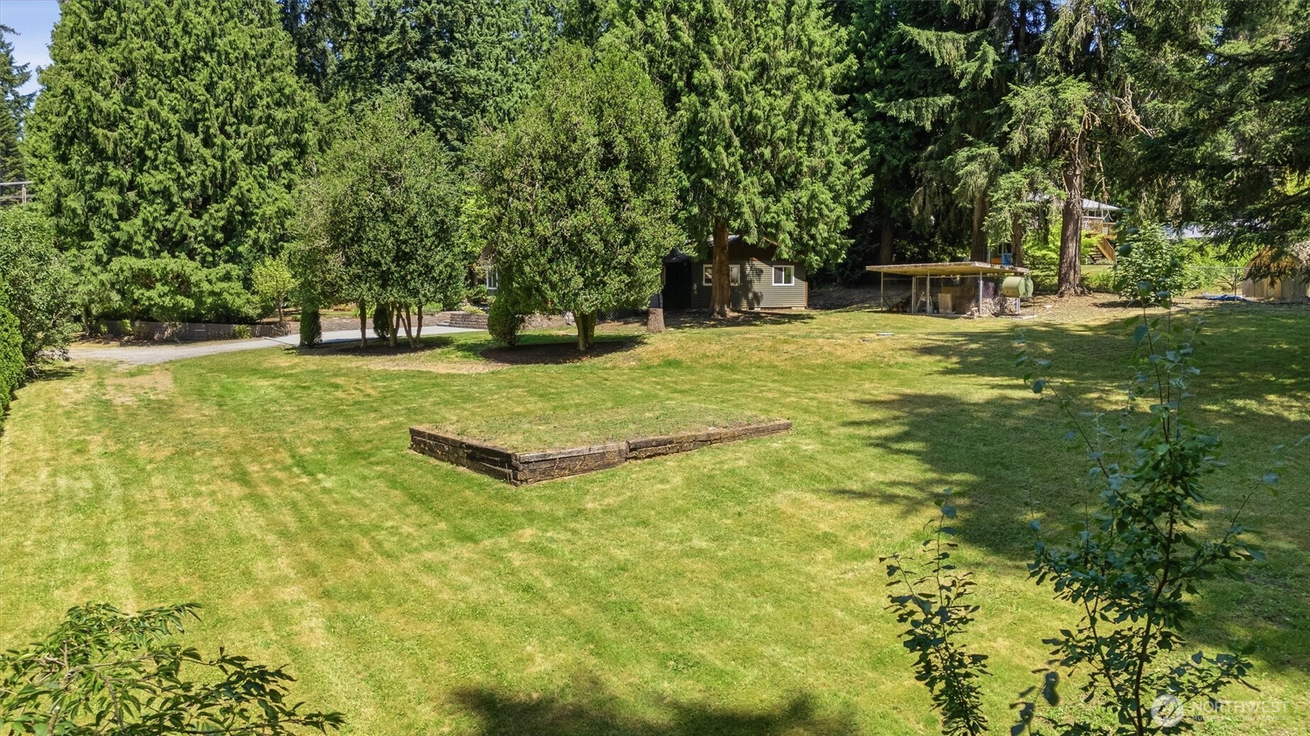 7524 Maltby Road Property Photo 35