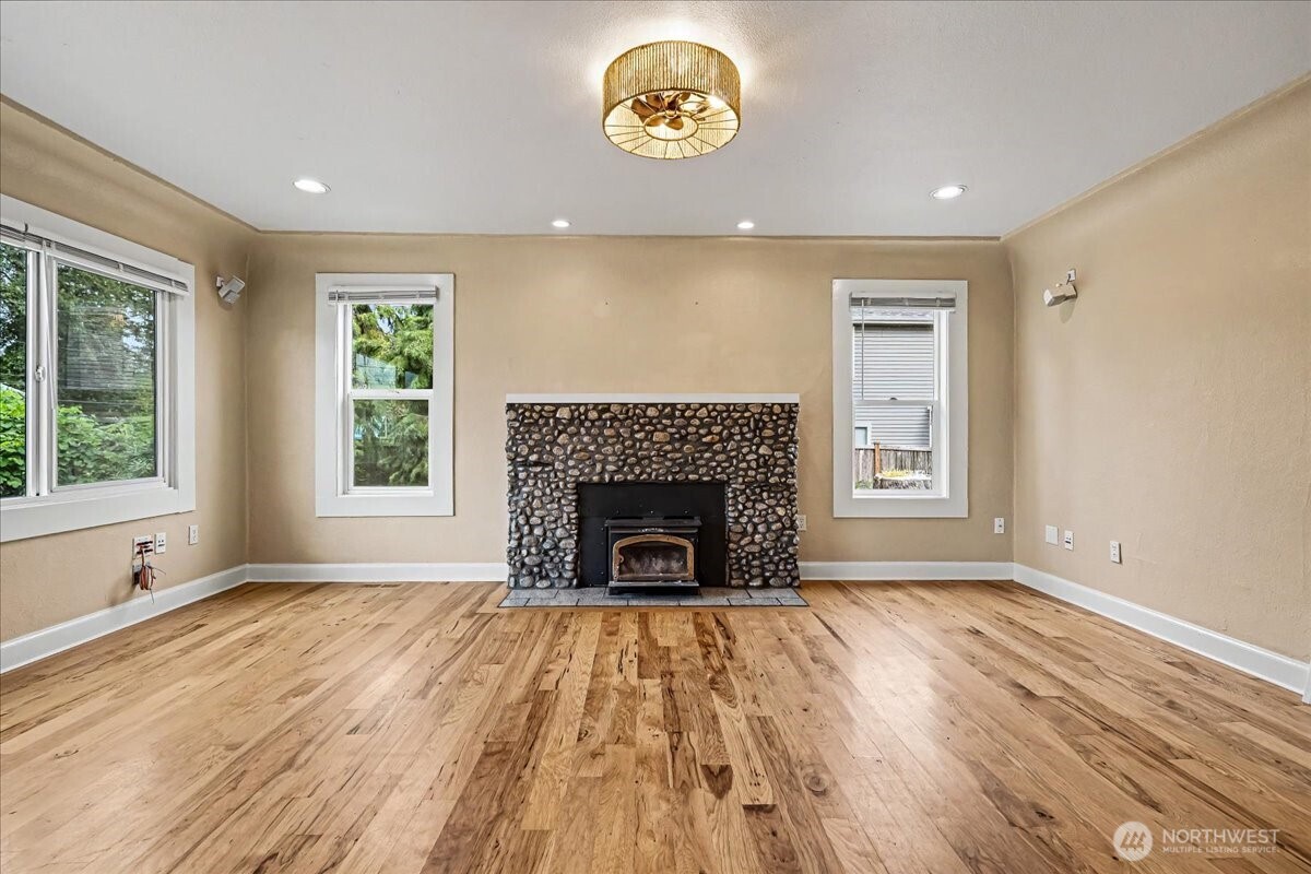 1308 104th Street Property Photo 11