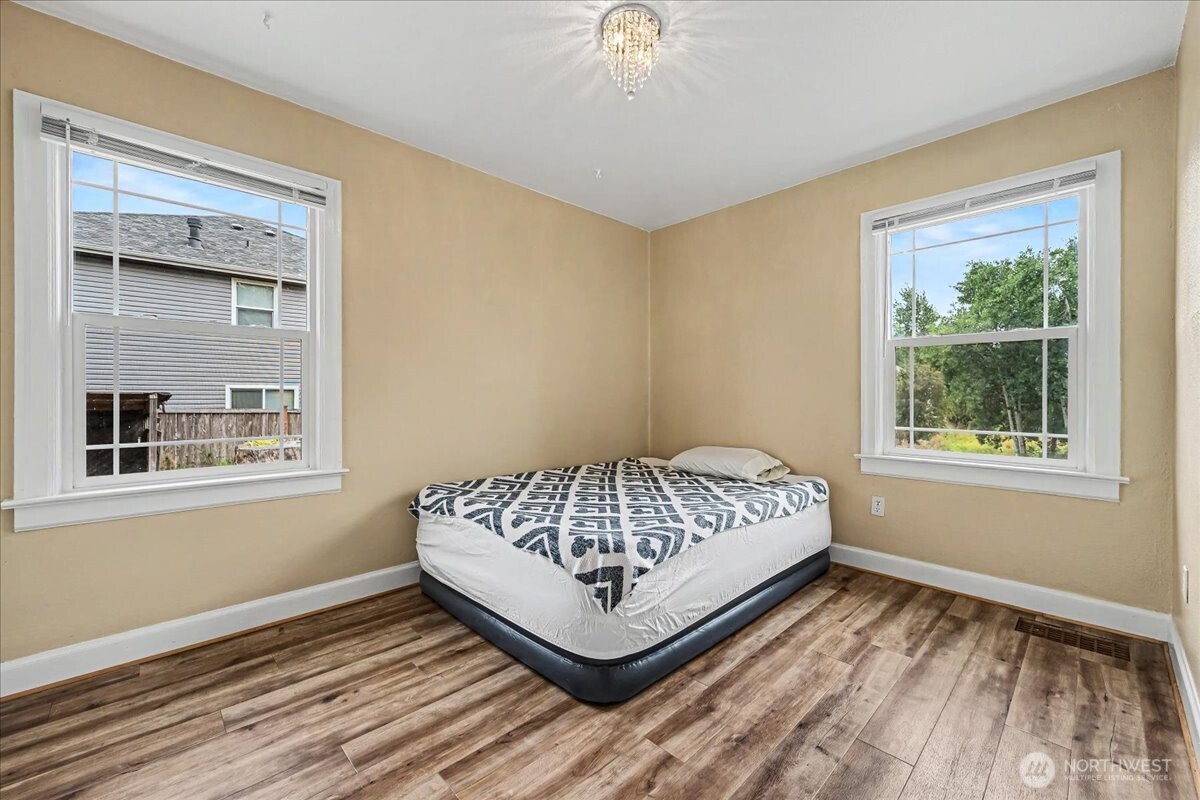 1308 104th Street Property Photo 17