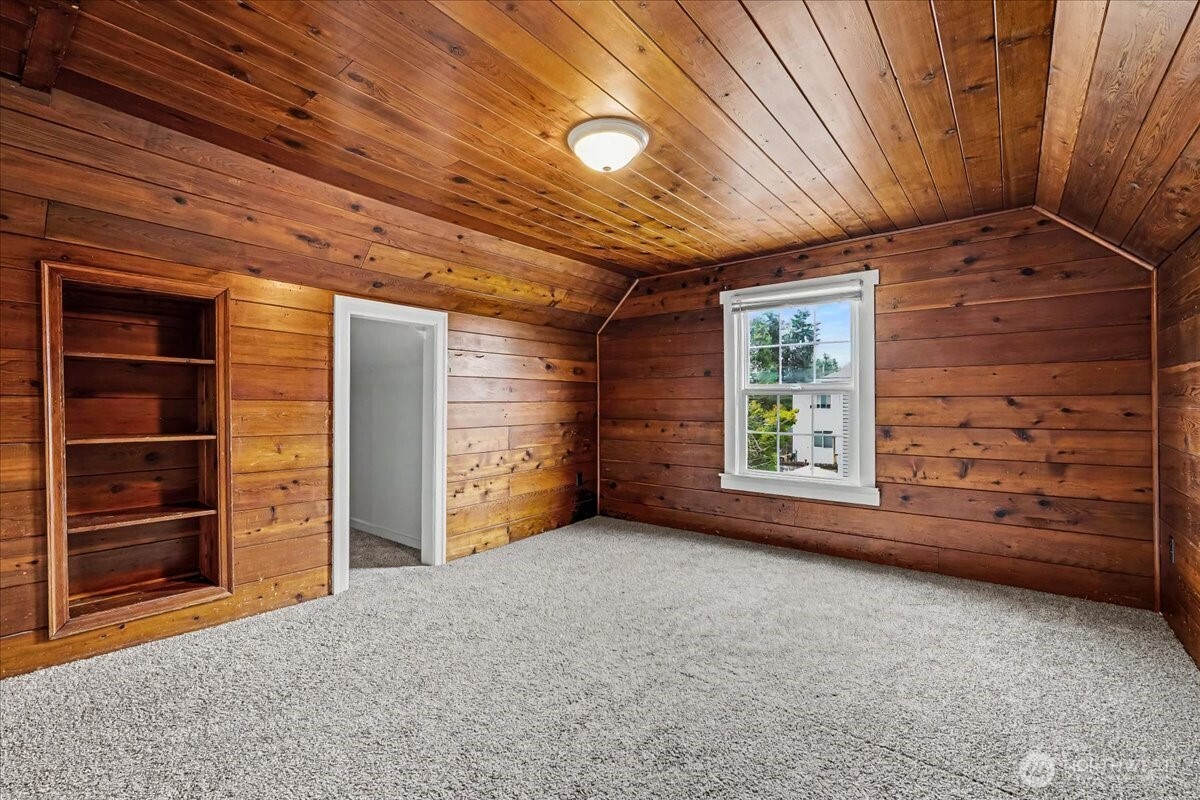 1308 104th Street Property Photo 21