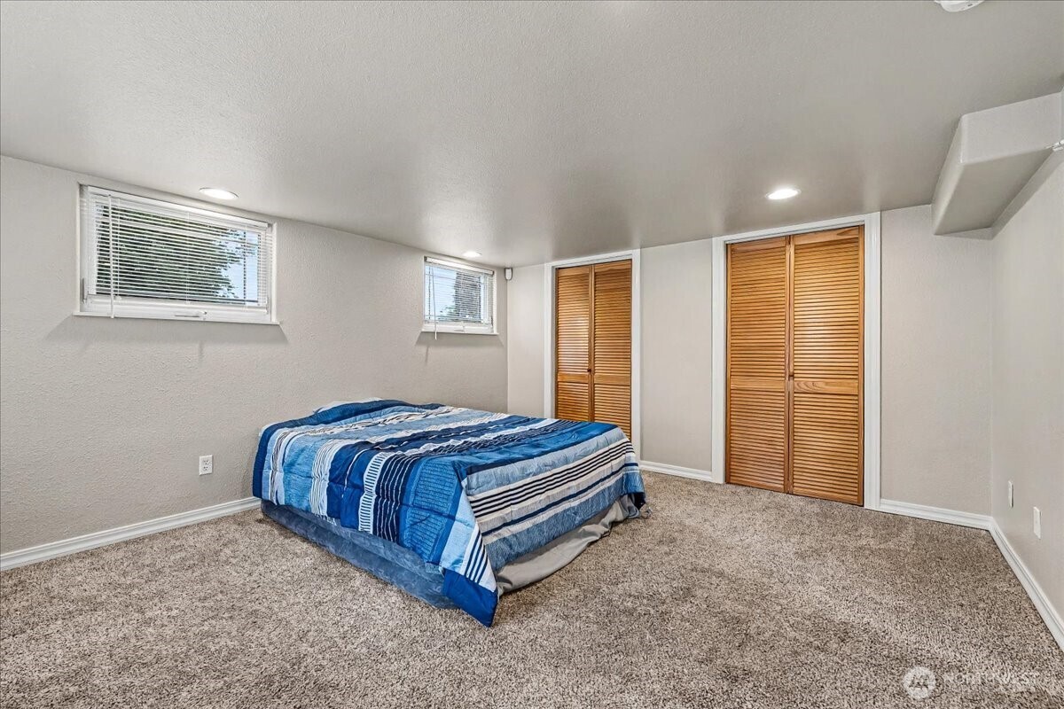 1308 104th Street Property Photo 22