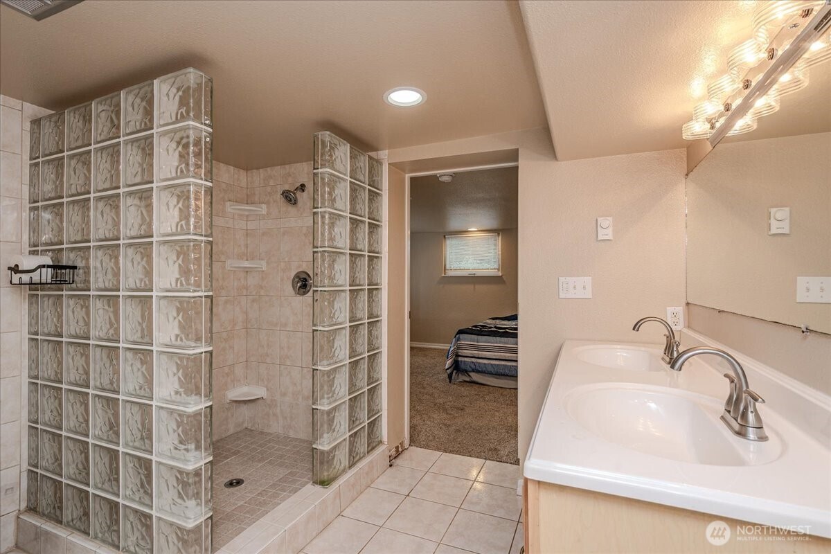 1308 104th Street Property Photo 23