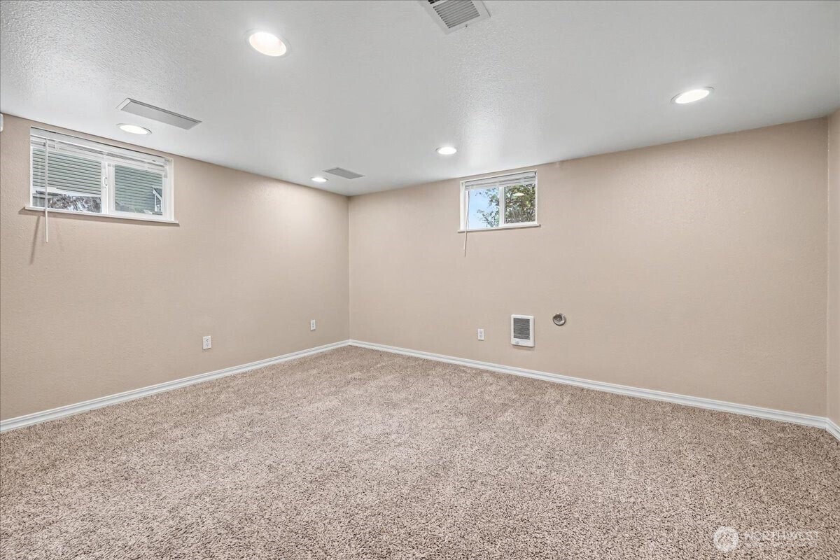 1308 104th Street Property Photo 24