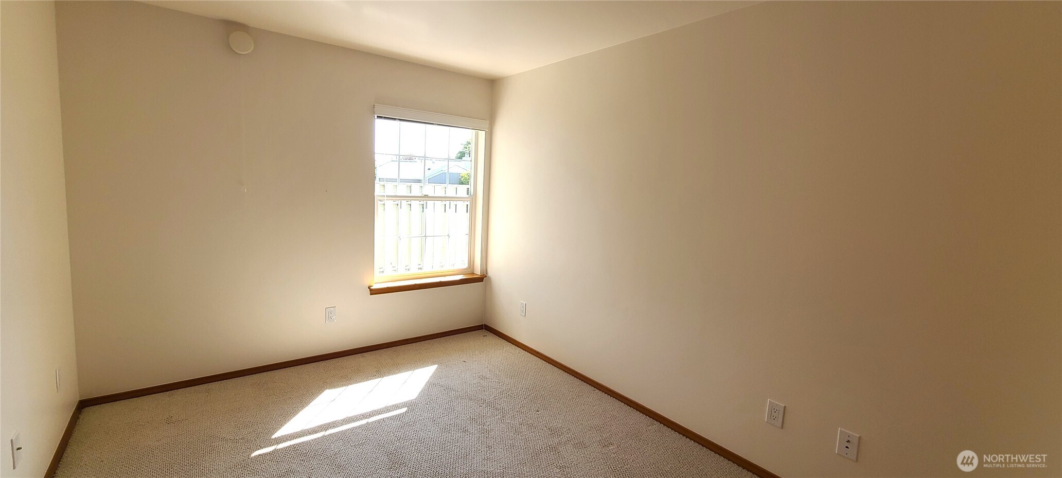 886 N Oxford Way A Property Photo 15