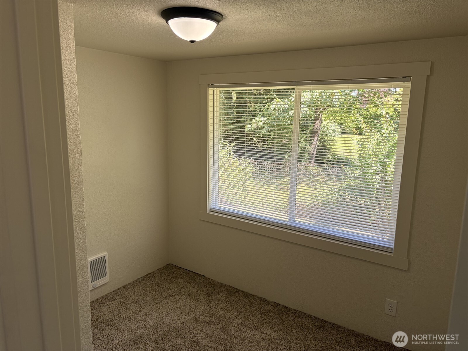 591 Maple Street Property Photo 16