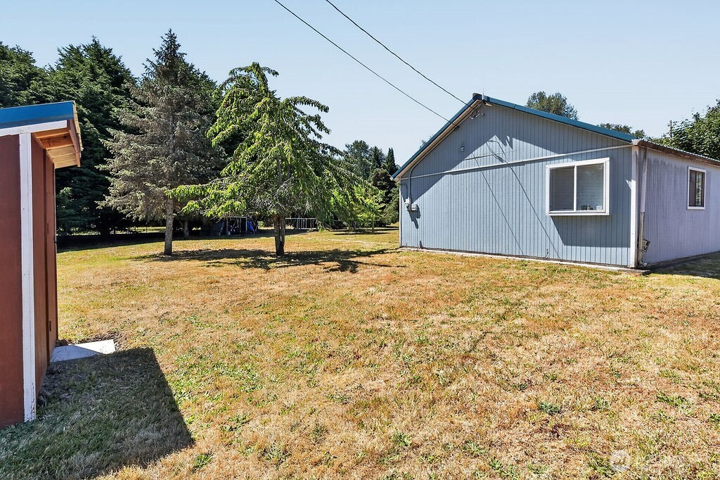 490 Fasola Road Property Photo 9
