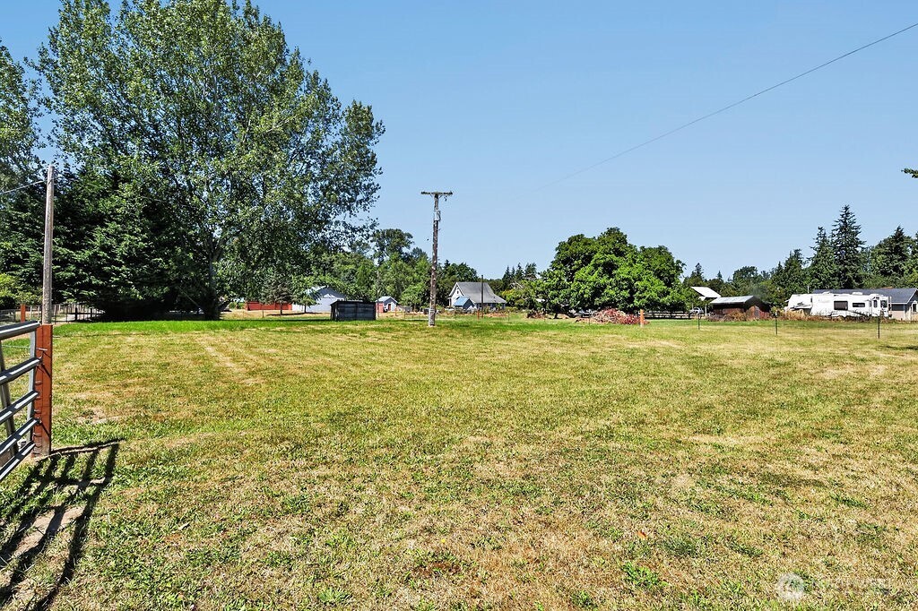 490 Fasola Road Property Photo 15