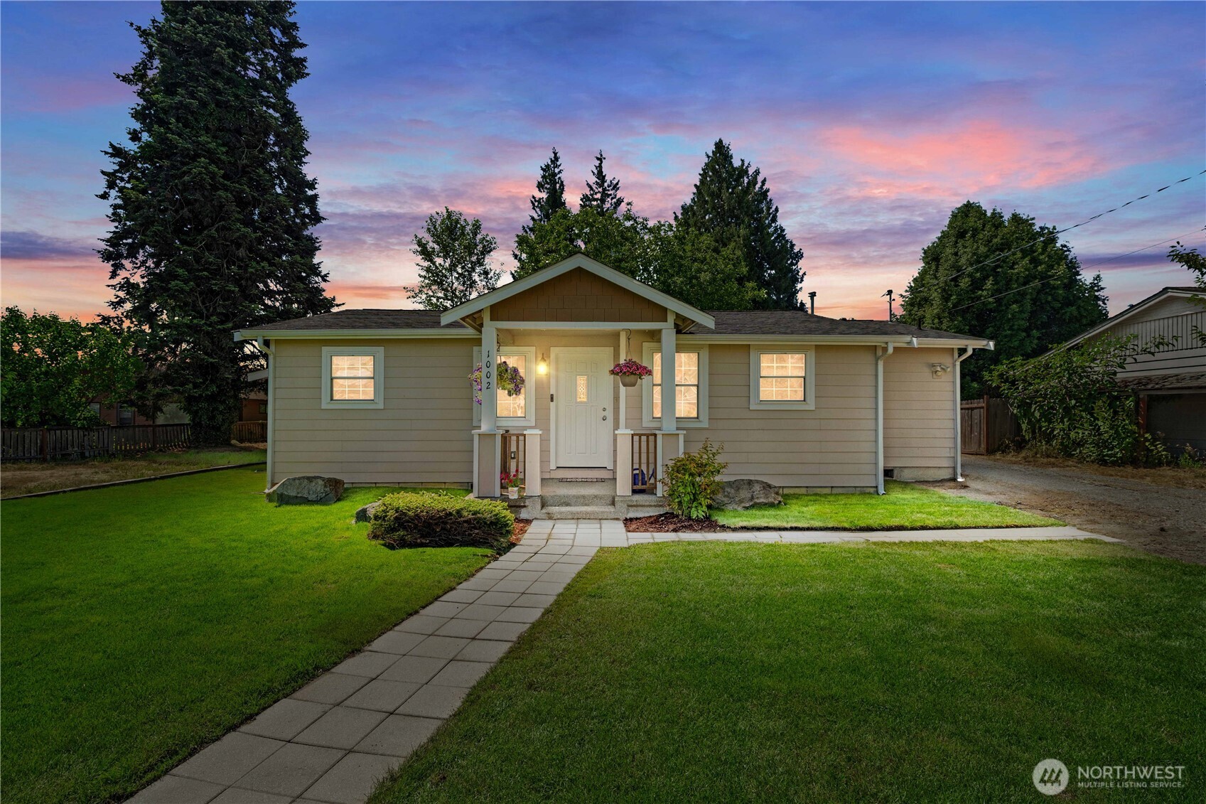 1002 8th Street Property Photo 1