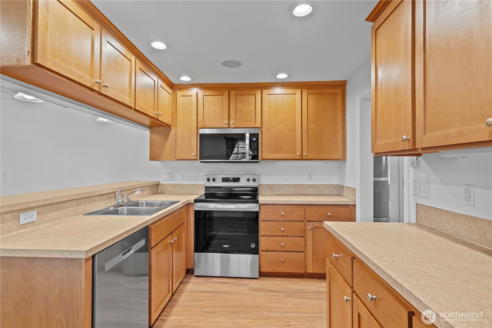 1002 8th Street Property Photo 9
