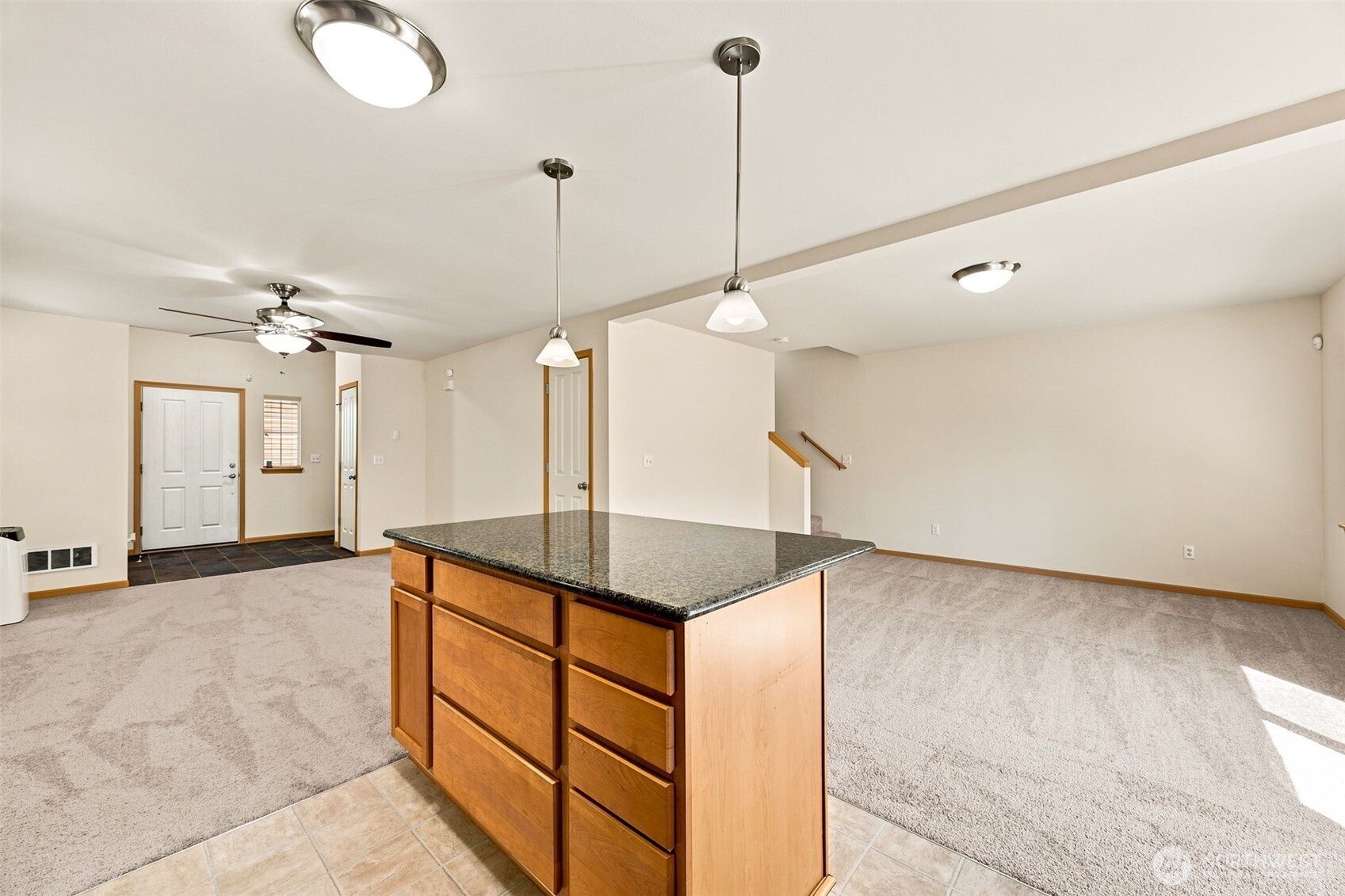 4363 Roxanna Loop Property Photo 8
