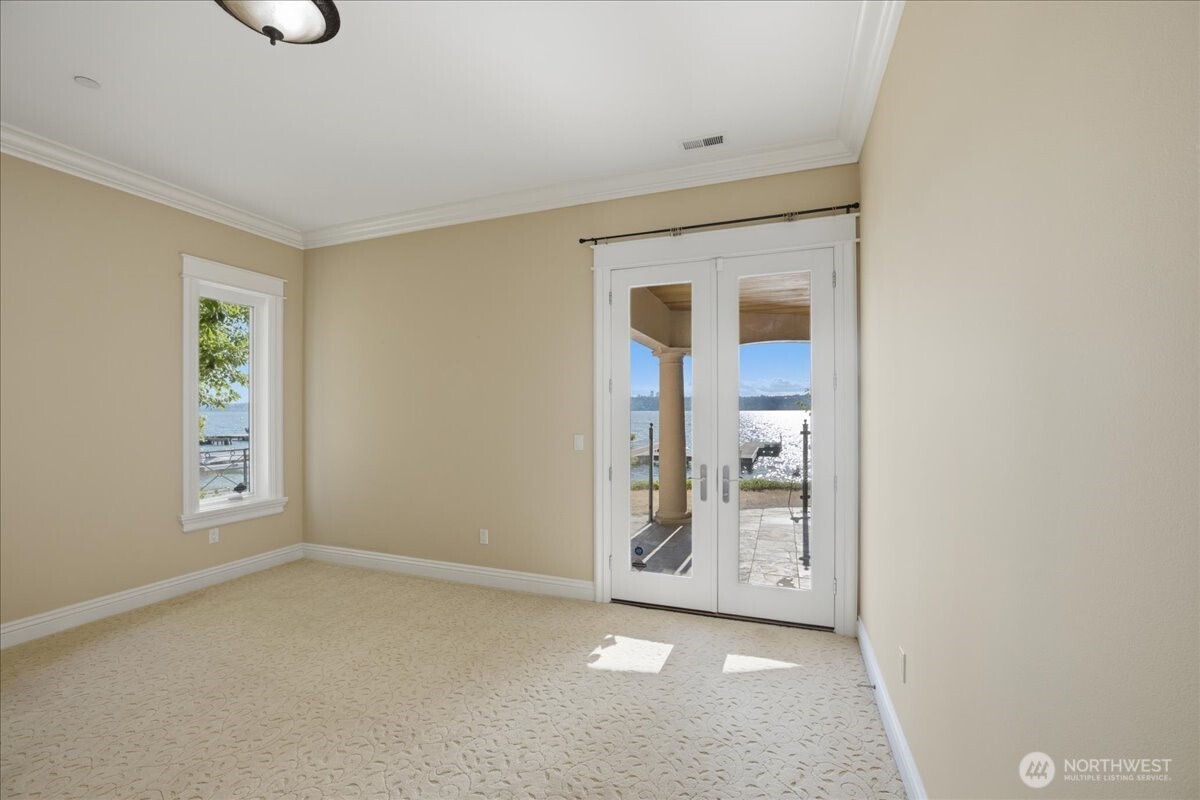 1465 Evergreen Point Road Property Photo 32