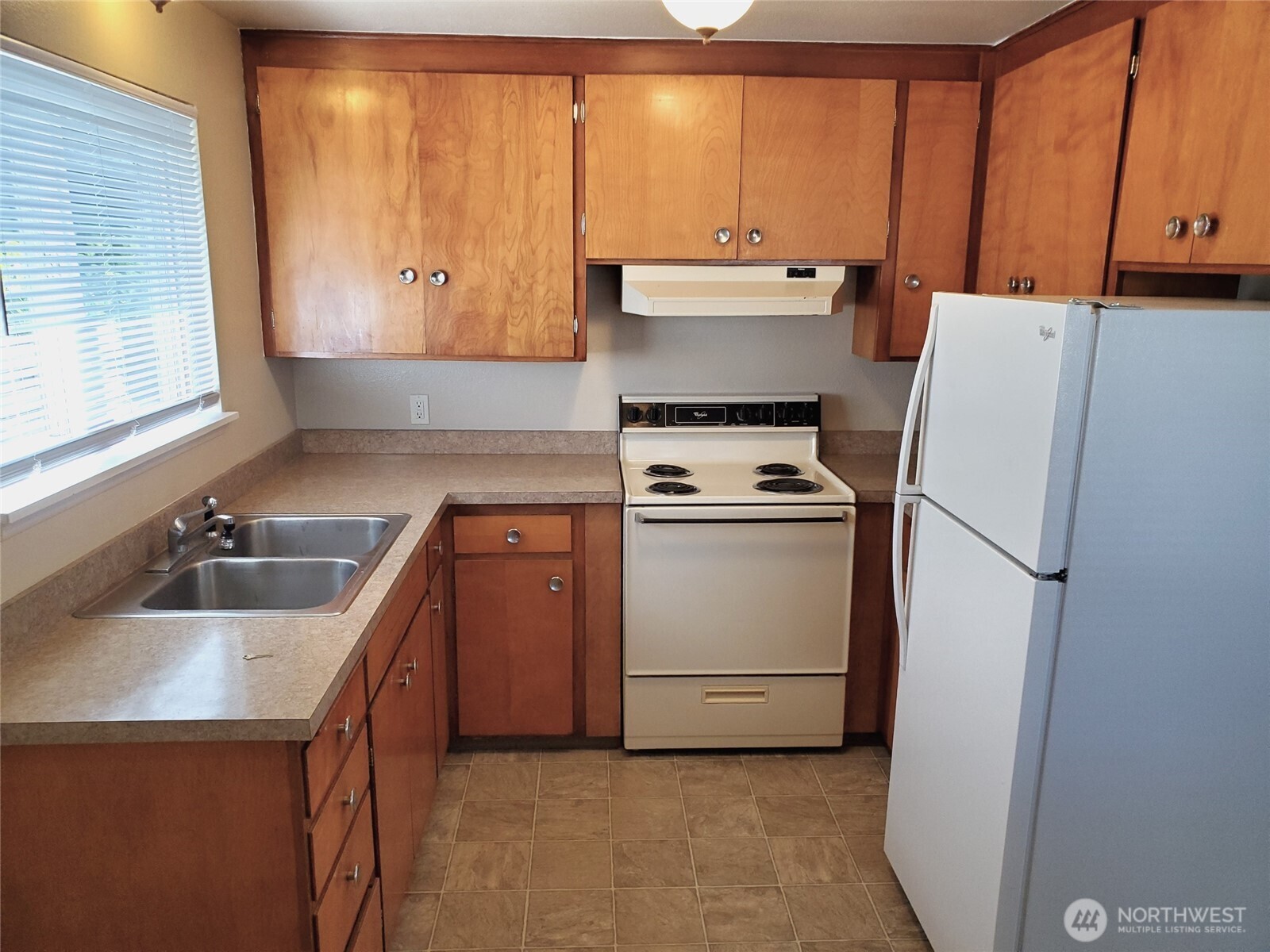 606 8th Street Property Photo 9