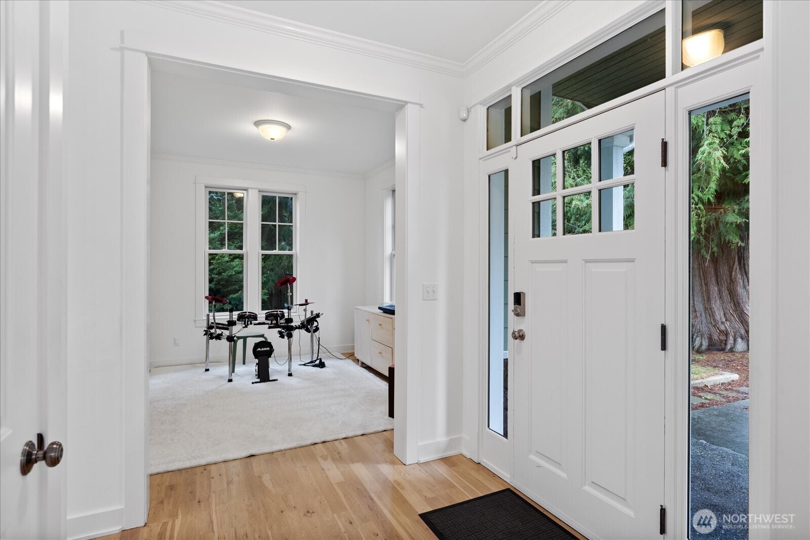 1159 Secret Place Property Photo 3
