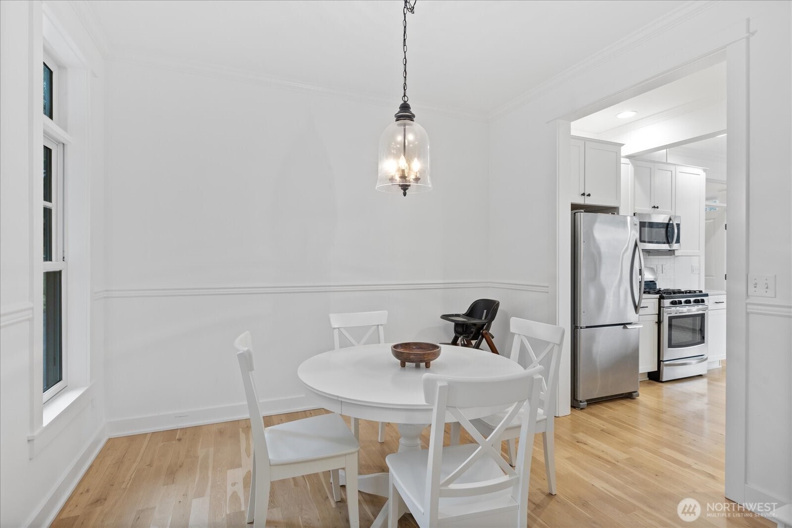 1159 Secret Place Property Photo 4