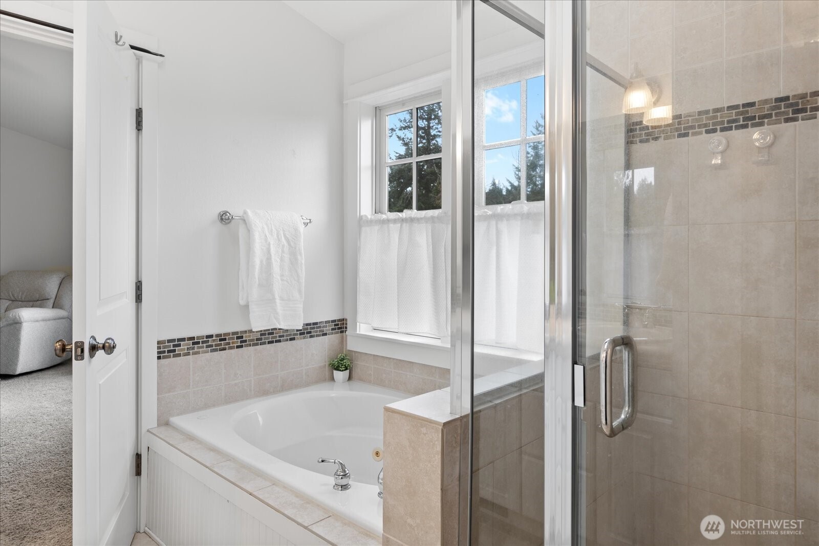 1159 Secret Place Property Photo 14