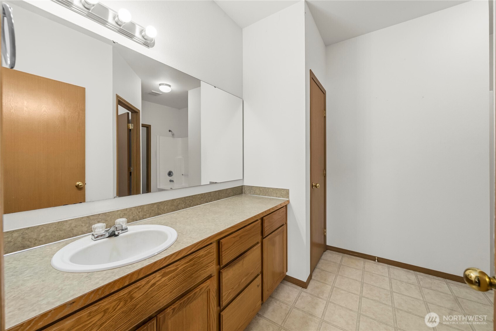 7801 207th Street Ct Property Photo 14