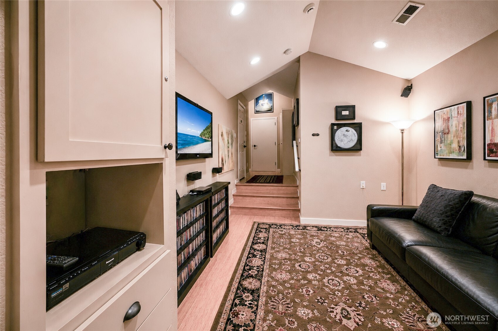 108 E 35th Street Property Photo 3