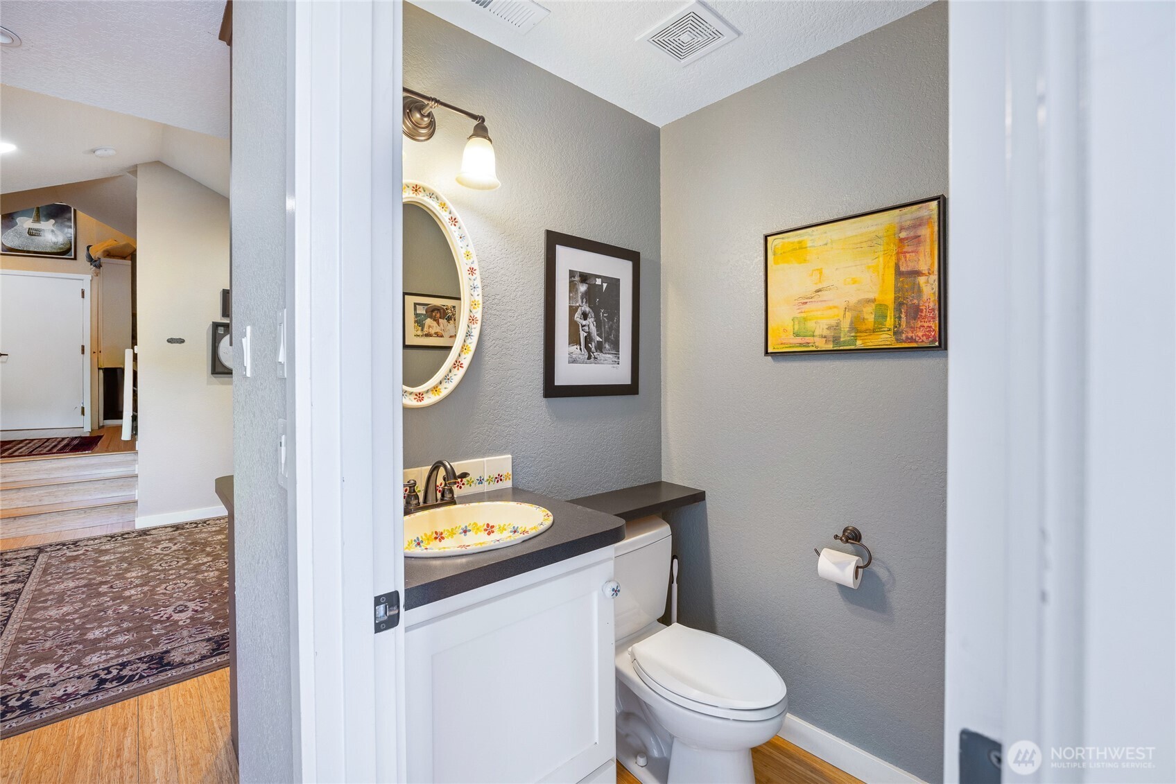 108 E 35th Street Property Photo 4