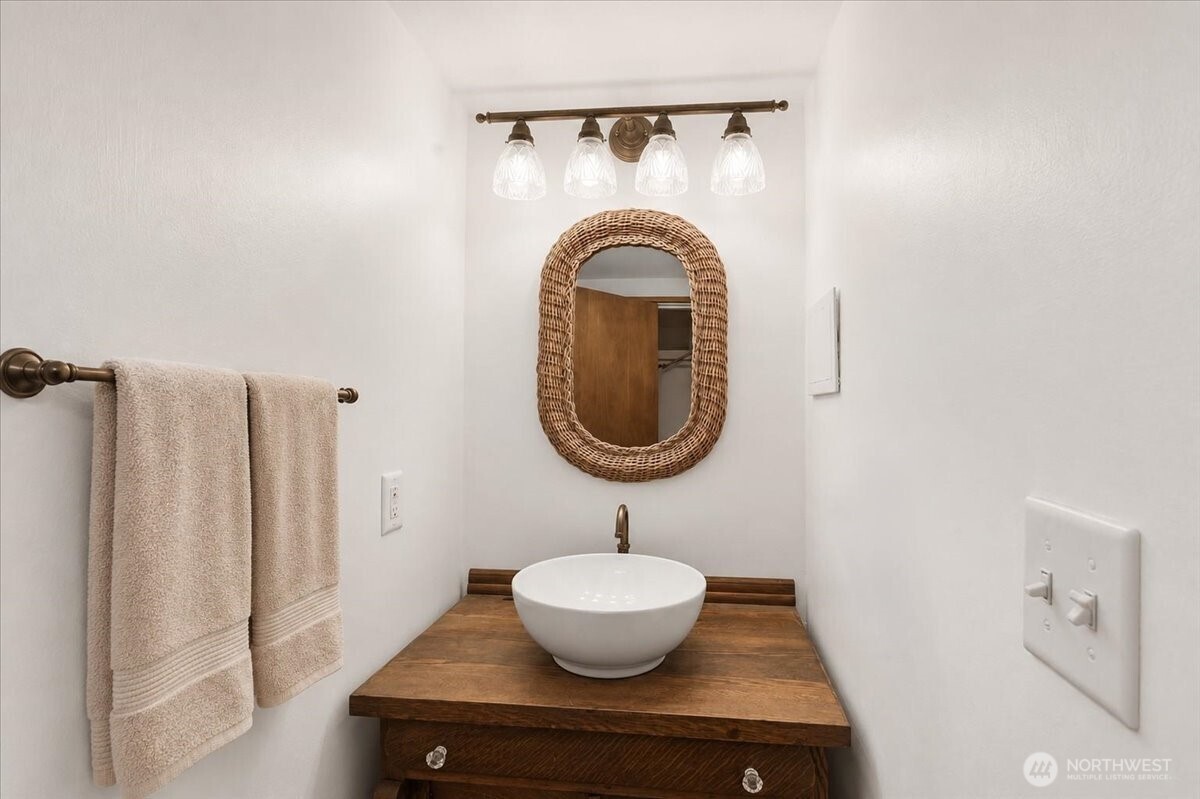 19711 104th Avenue Property Photo 18