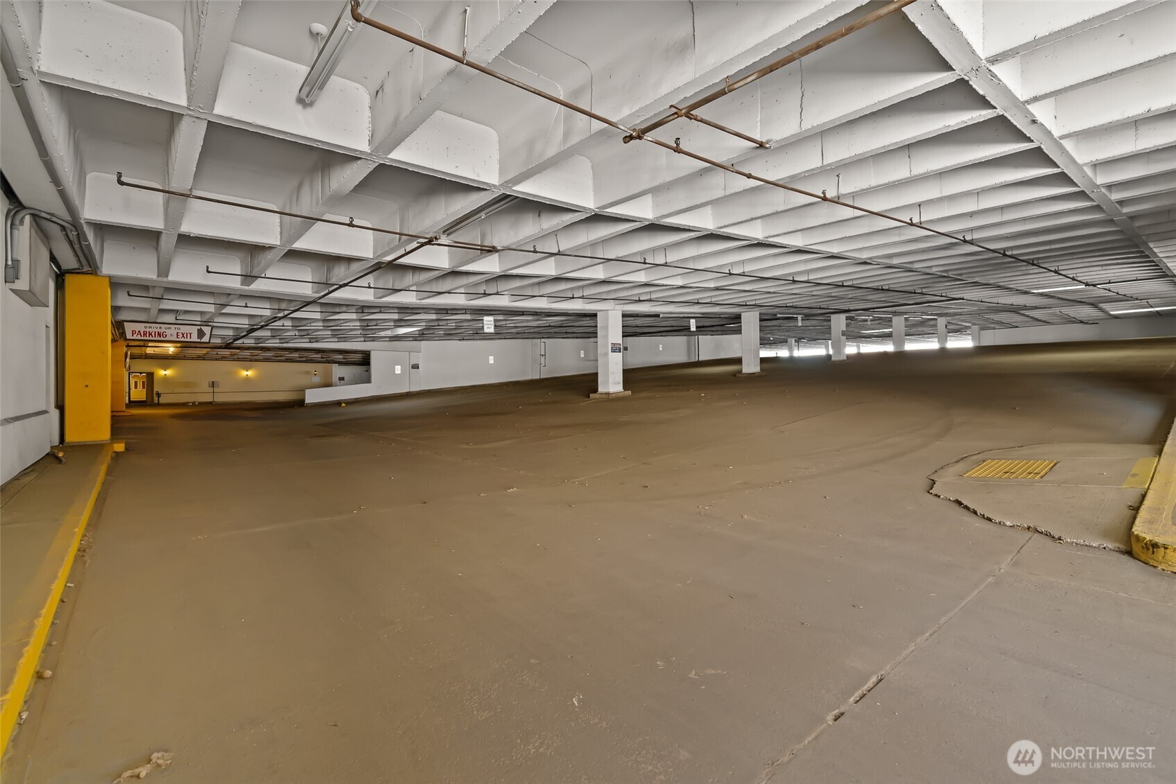 301 E Yakima Avenue Property Photo 36