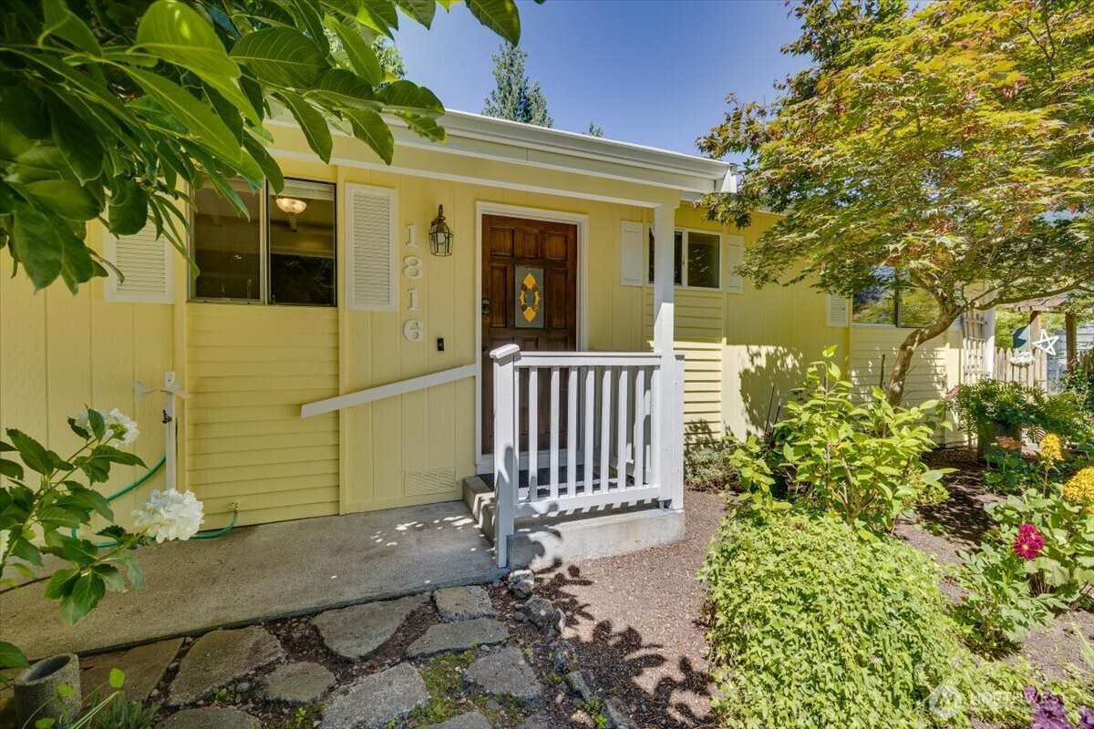 1816 113th Drive Property Photo 5