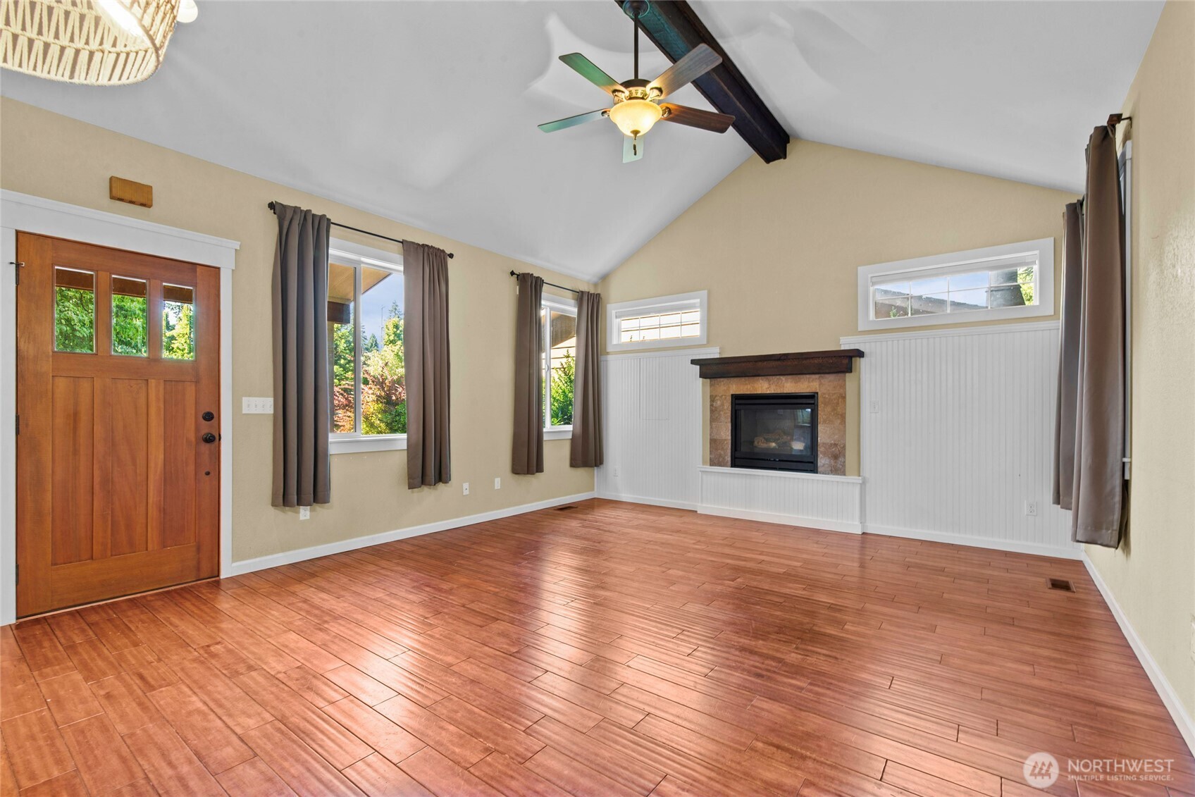 446 North Street Property Photo 5