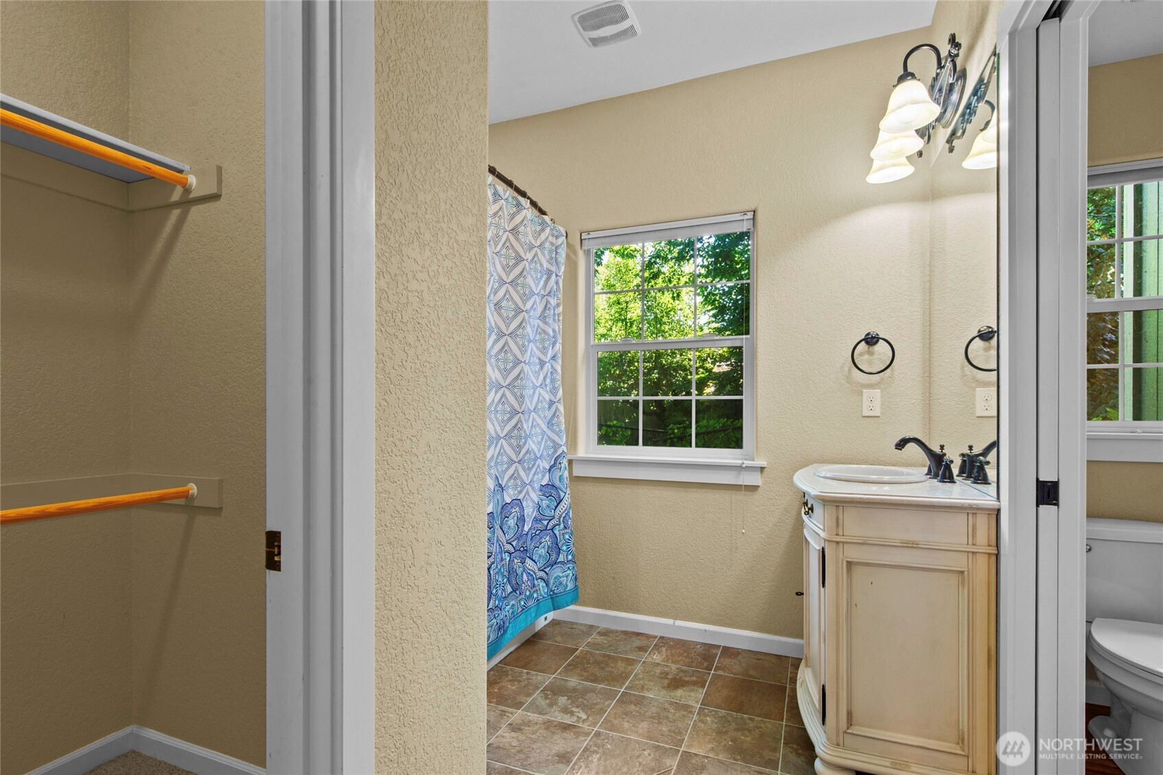 446 North Street Property Photo 14