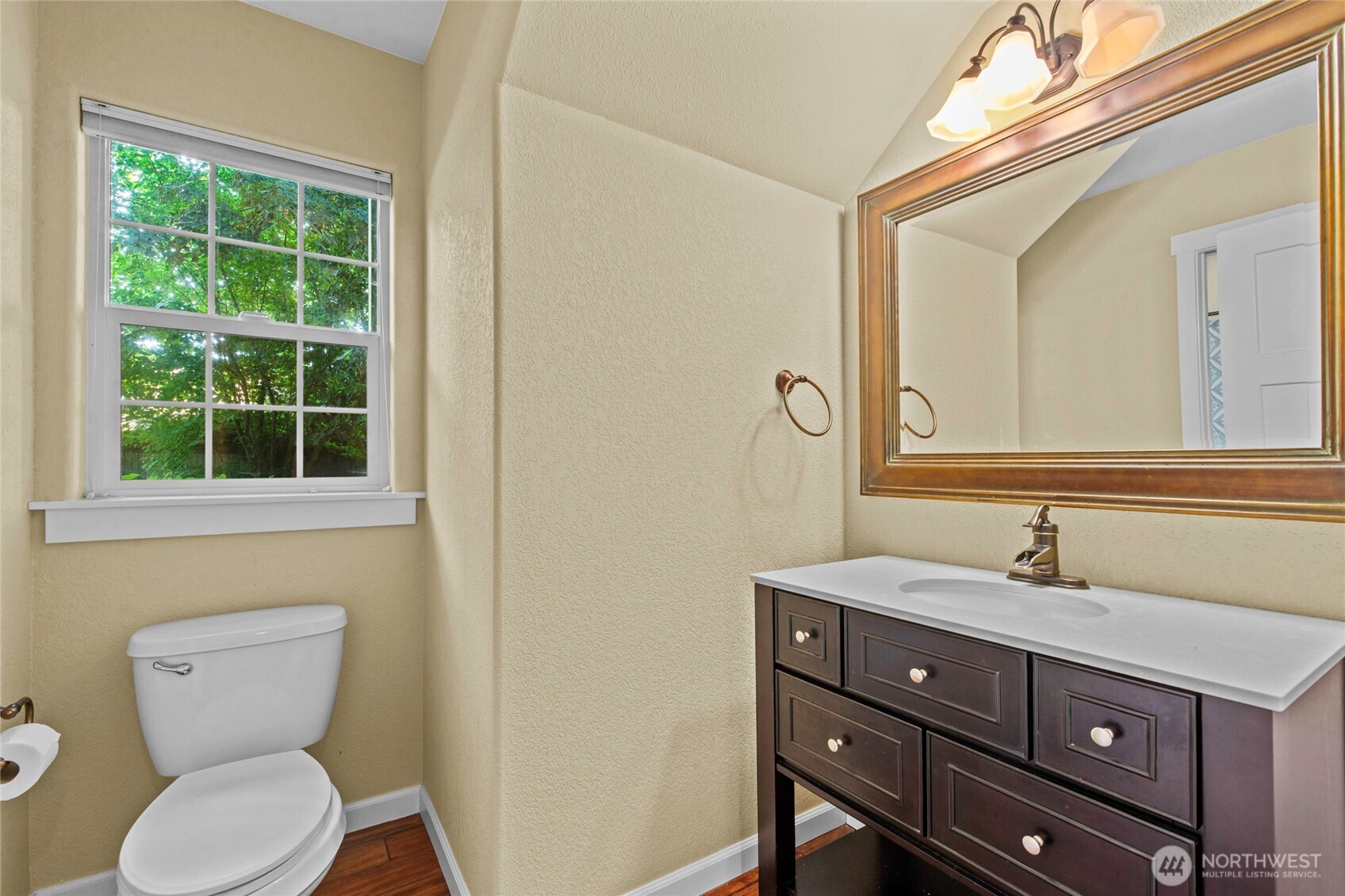 446 North Street Property Photo 16