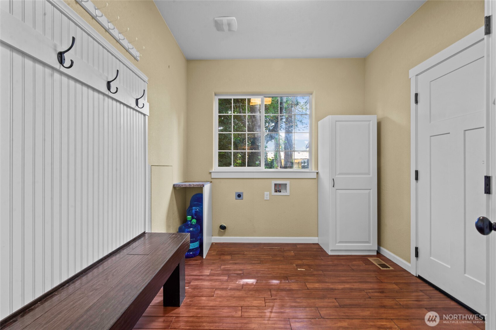 446 North Street Property Photo 17