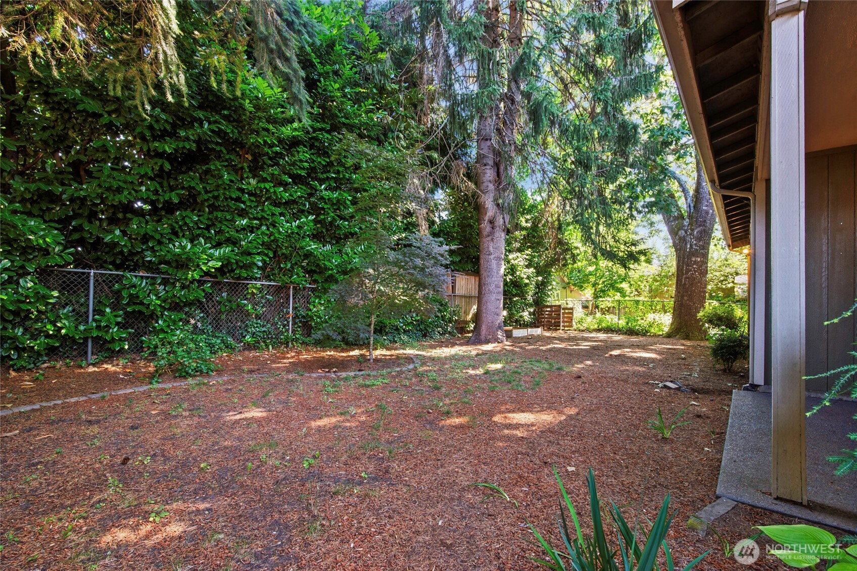 446 North Street Property Photo 27