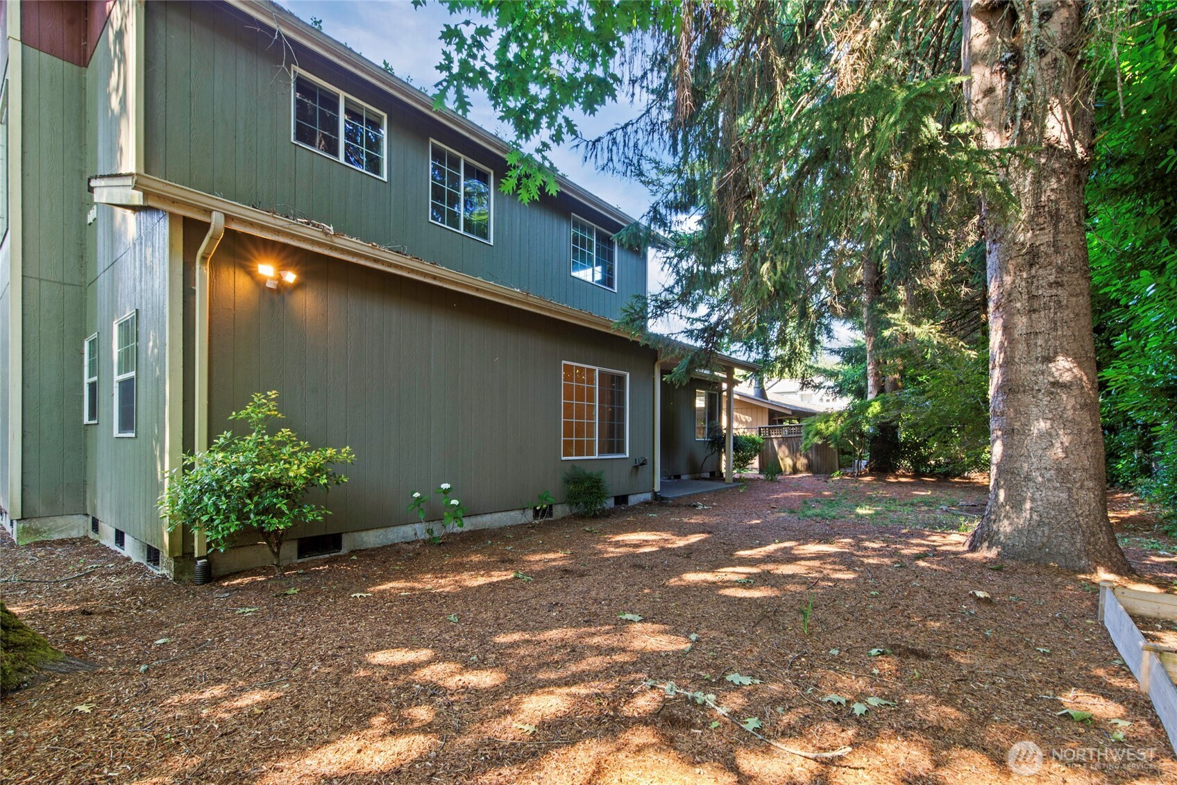 446 North Street Property Photo 29
