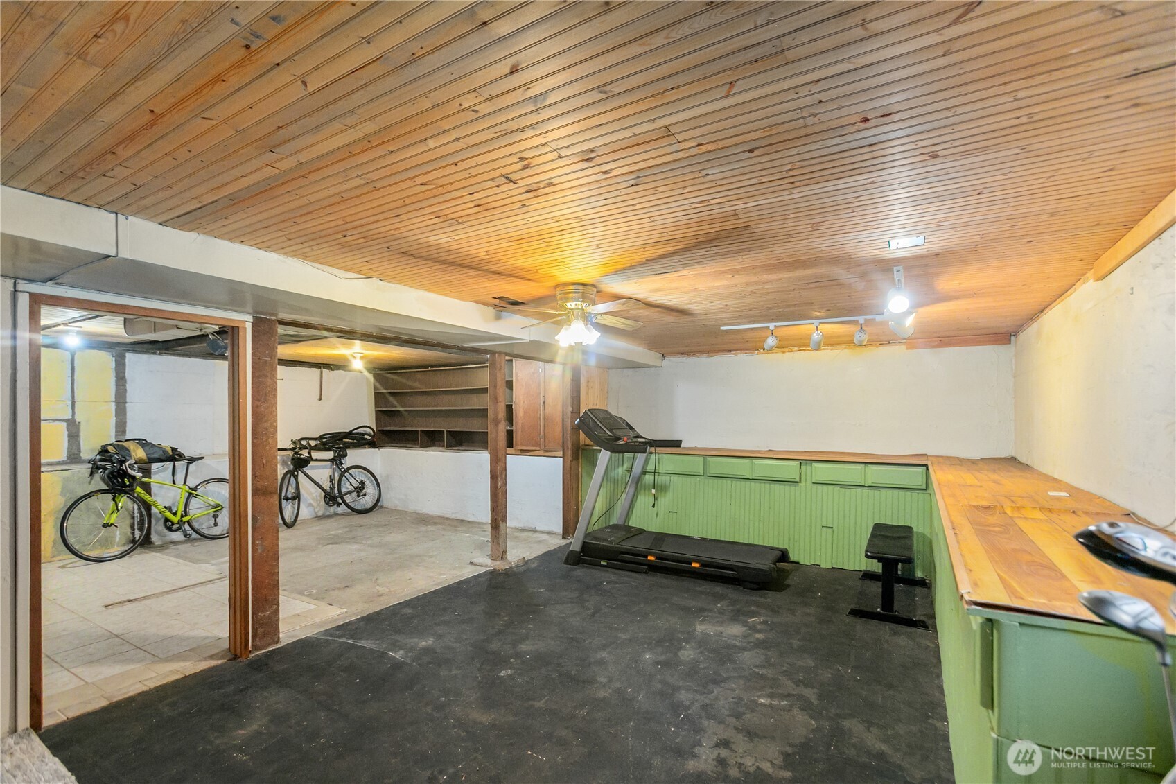 1918 Gregory Way Property Photo 25