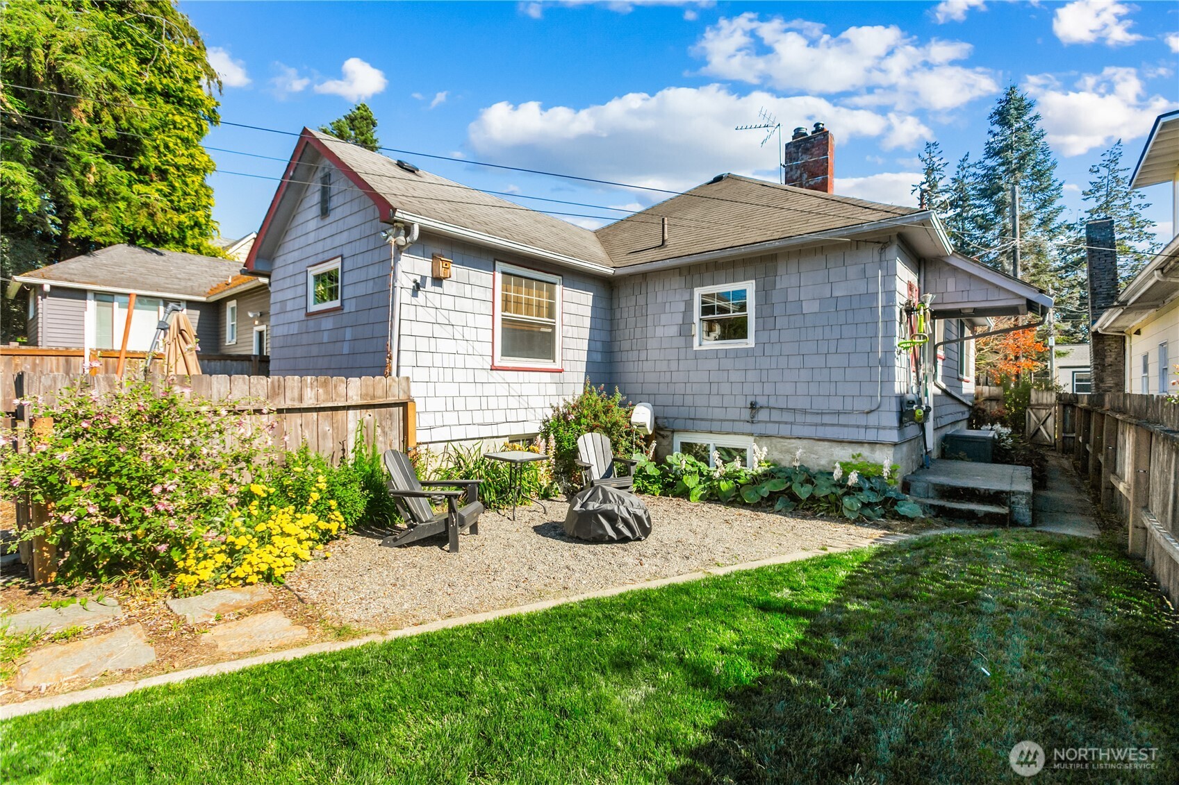 1918 Gregory Way Property Photo 30