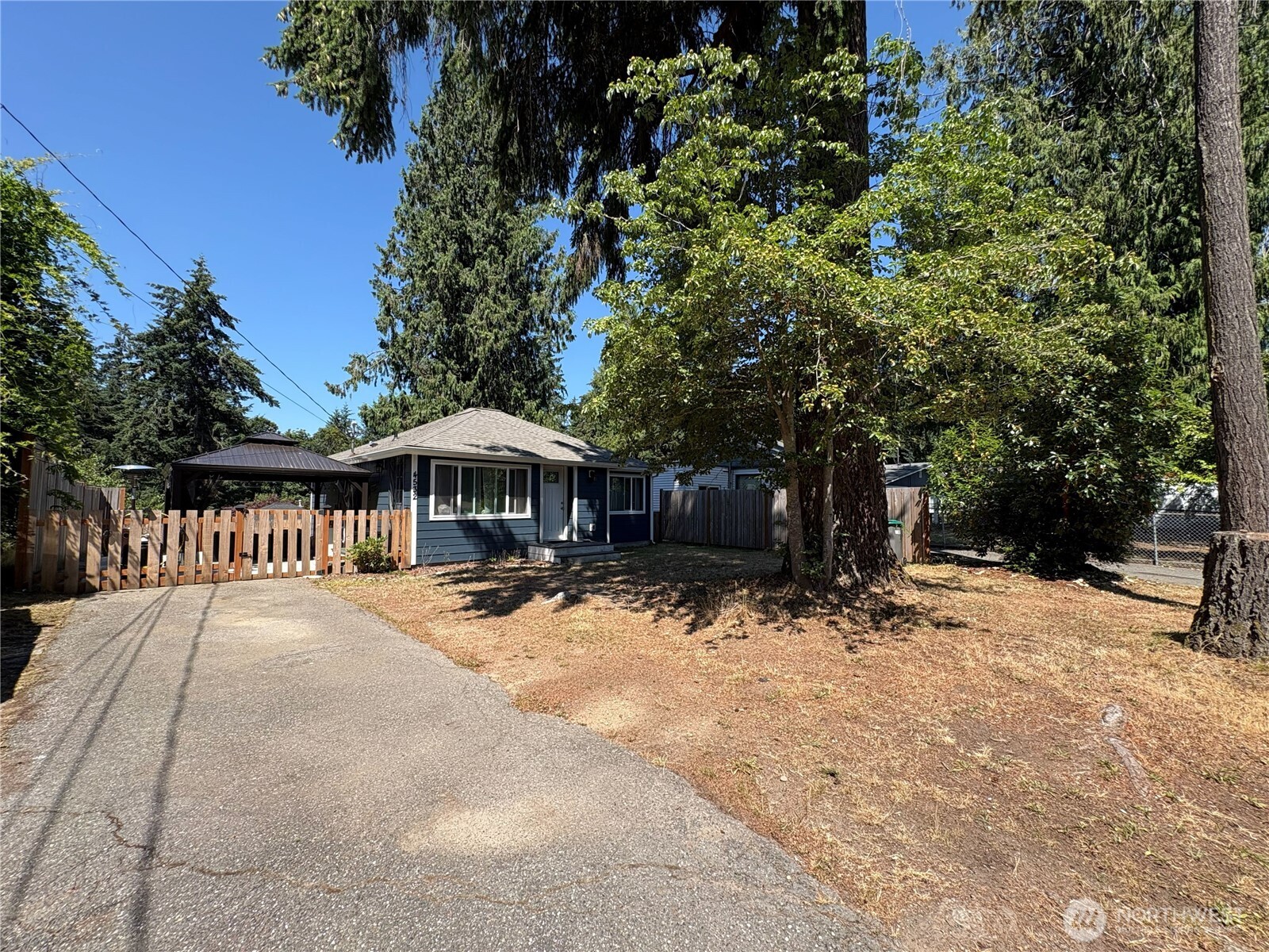 4532 The Cedars Property Photo 1