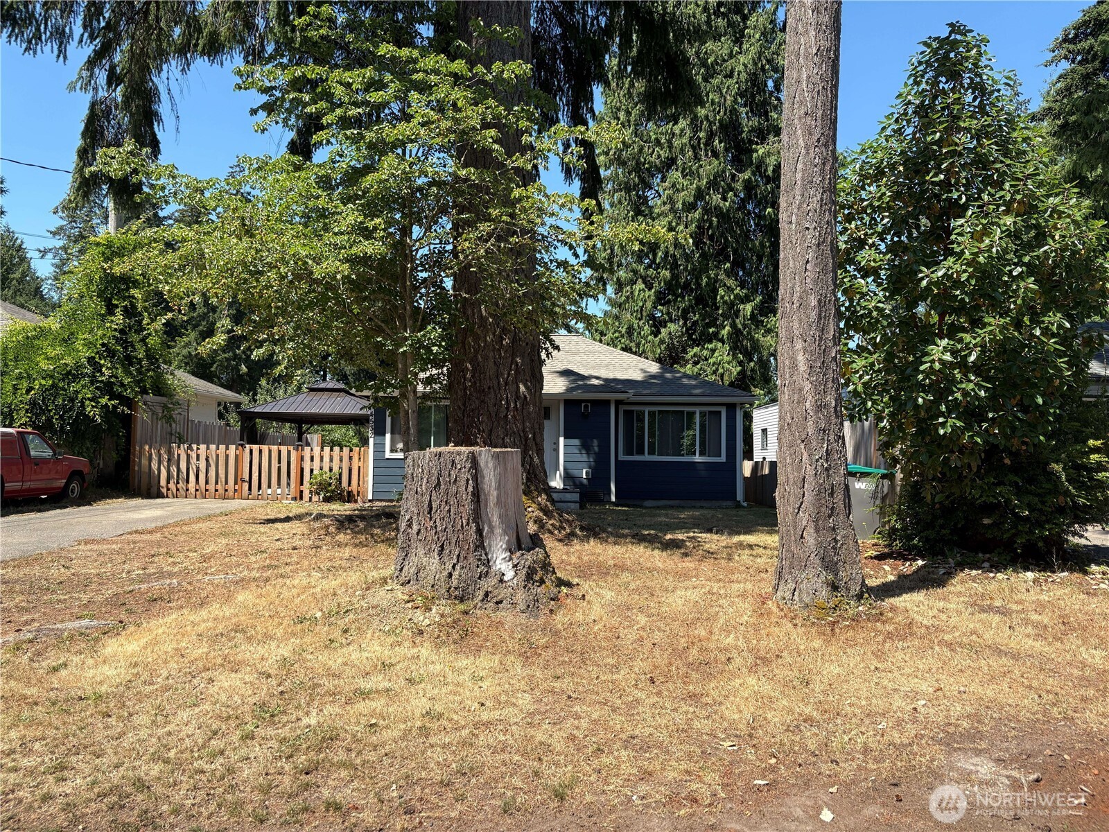 4532 The Cedars Property Photo 3